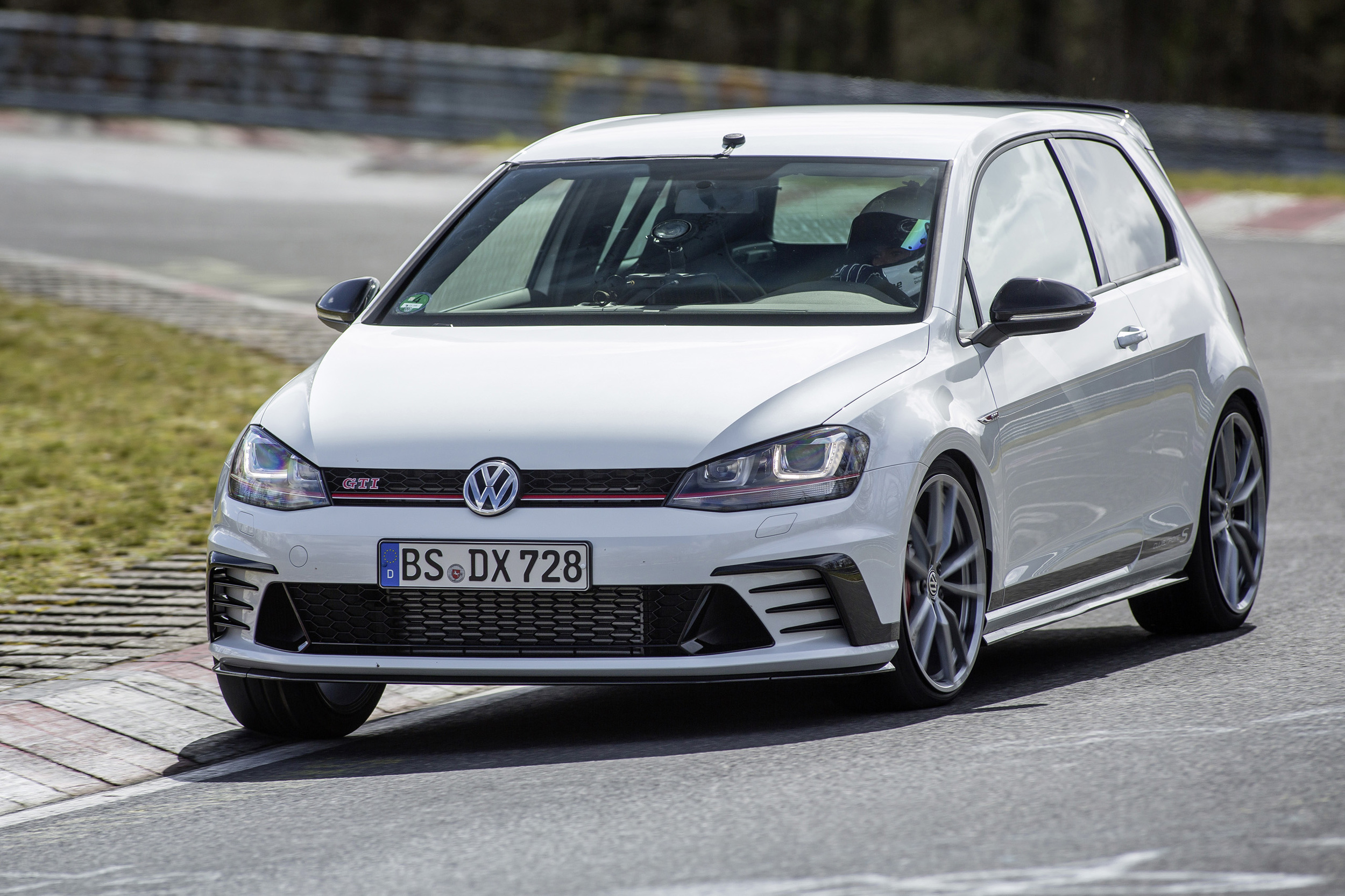 VW Golf GTI Clubsport S UK allocation already sold out — New Car Net