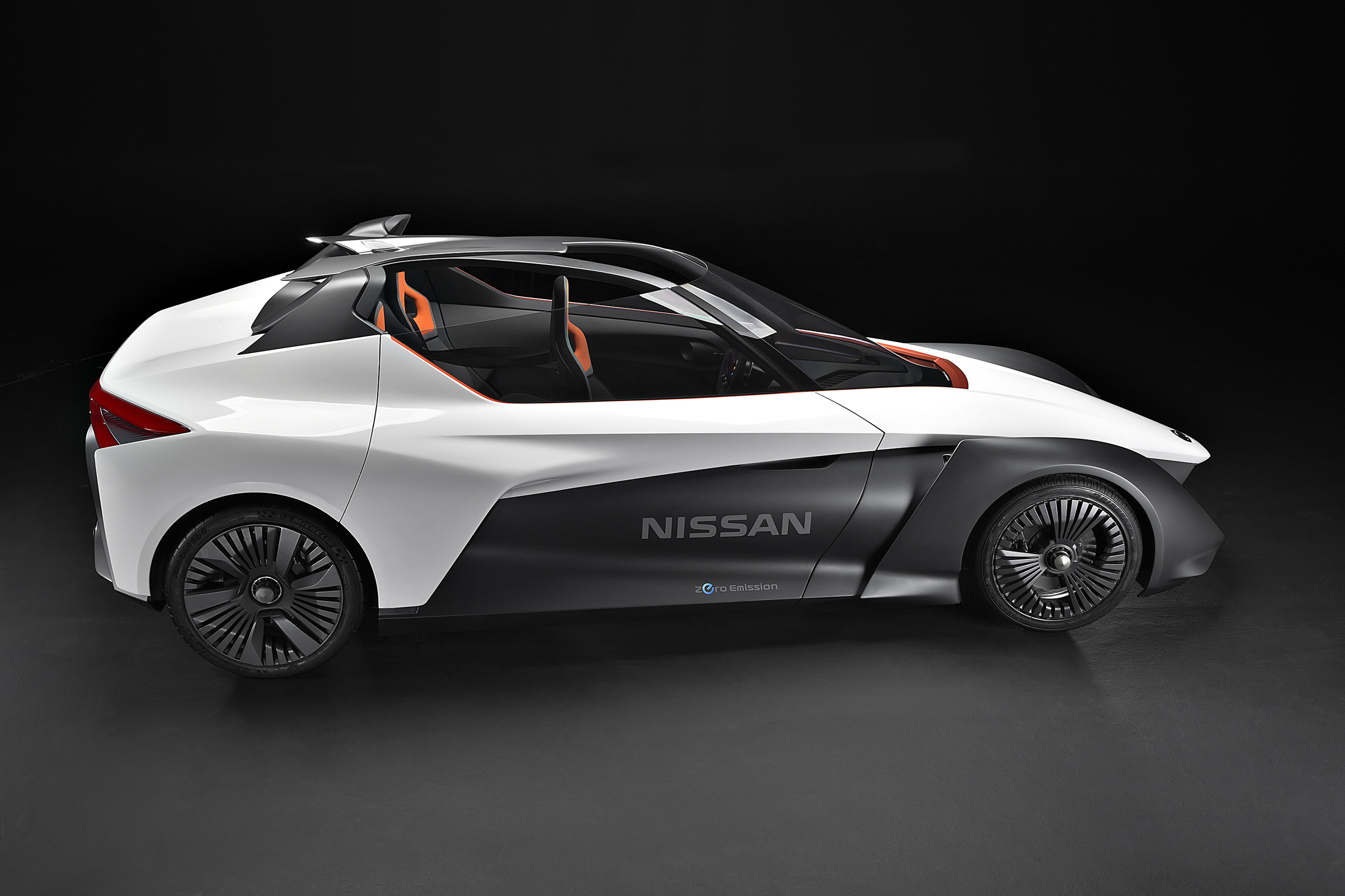 Nissan_BladeGlider_02.jpg