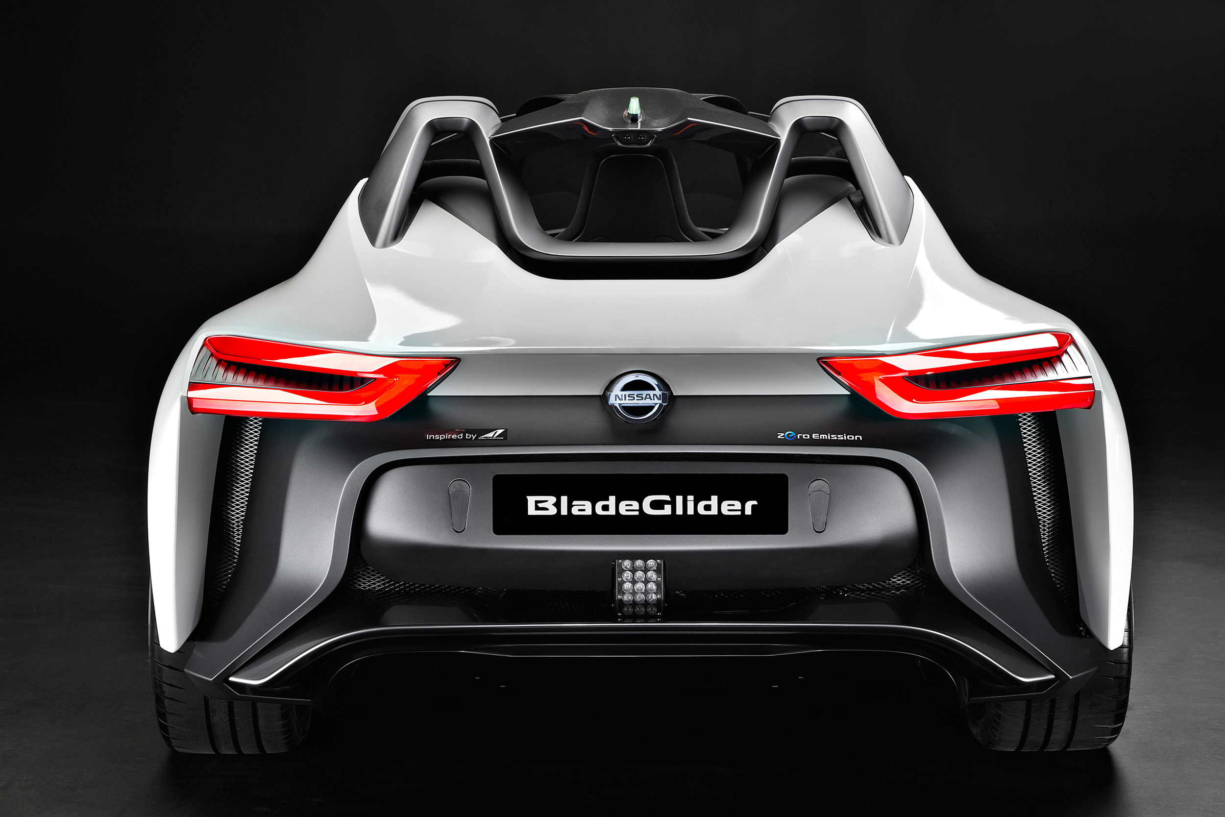 Nissan_BladeGlider_08.jpg