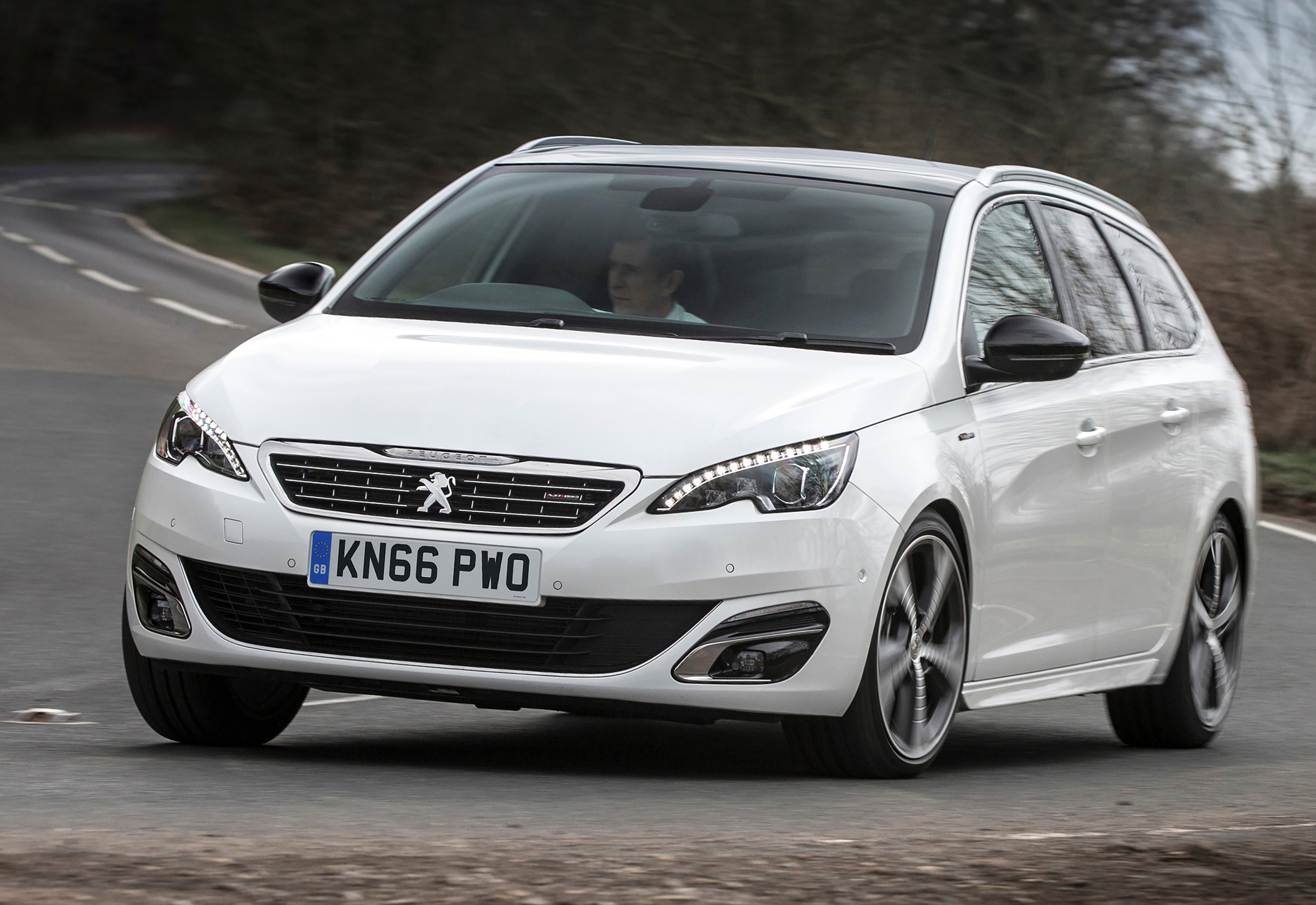 PEUGEOT 308 GT Line 64.jpg