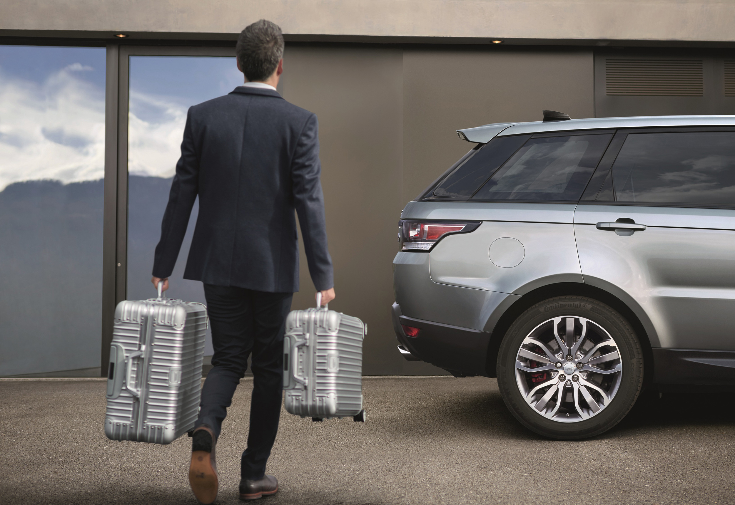 2017-Range-Rover-Sport-exterior-(6).jpg
