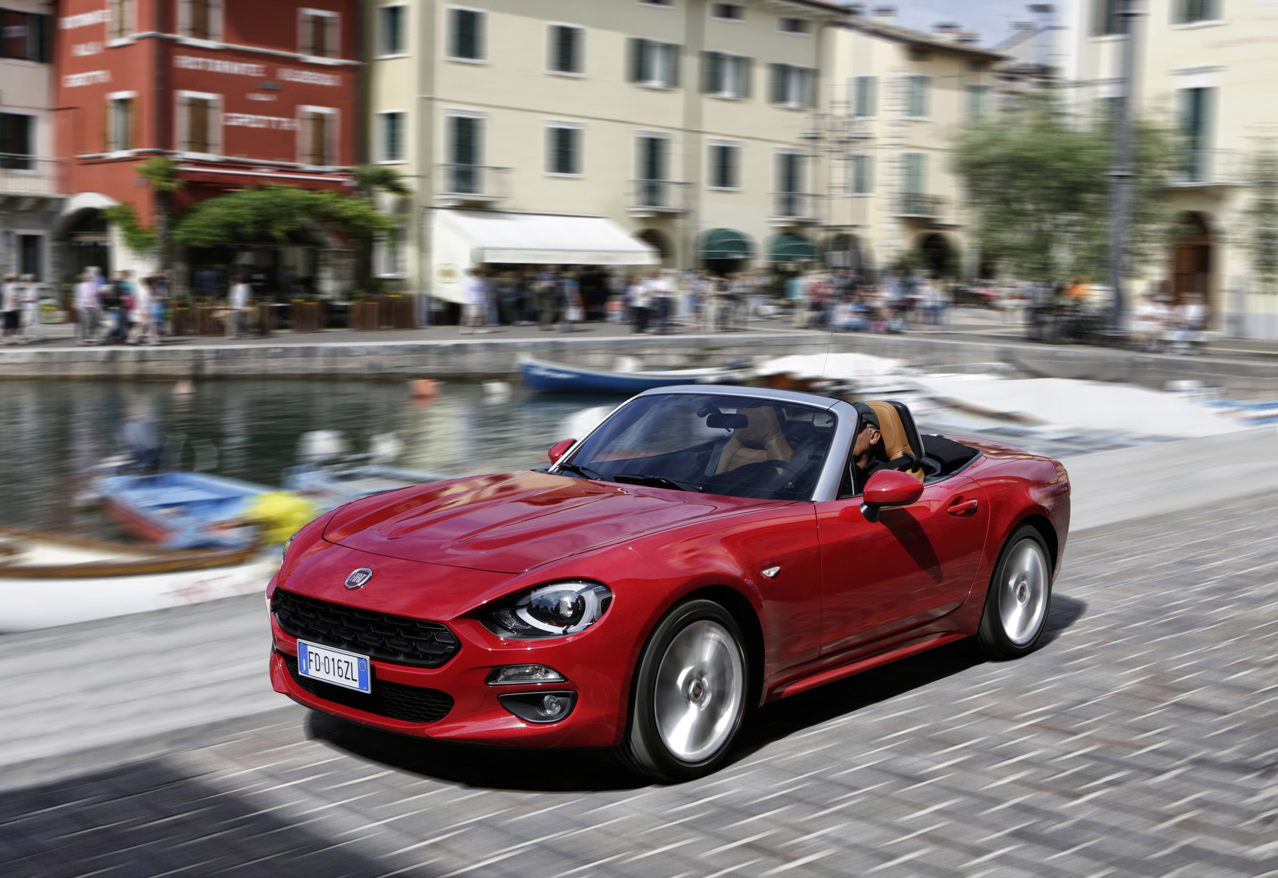 Fiat-124-Spider-_21.jpg
