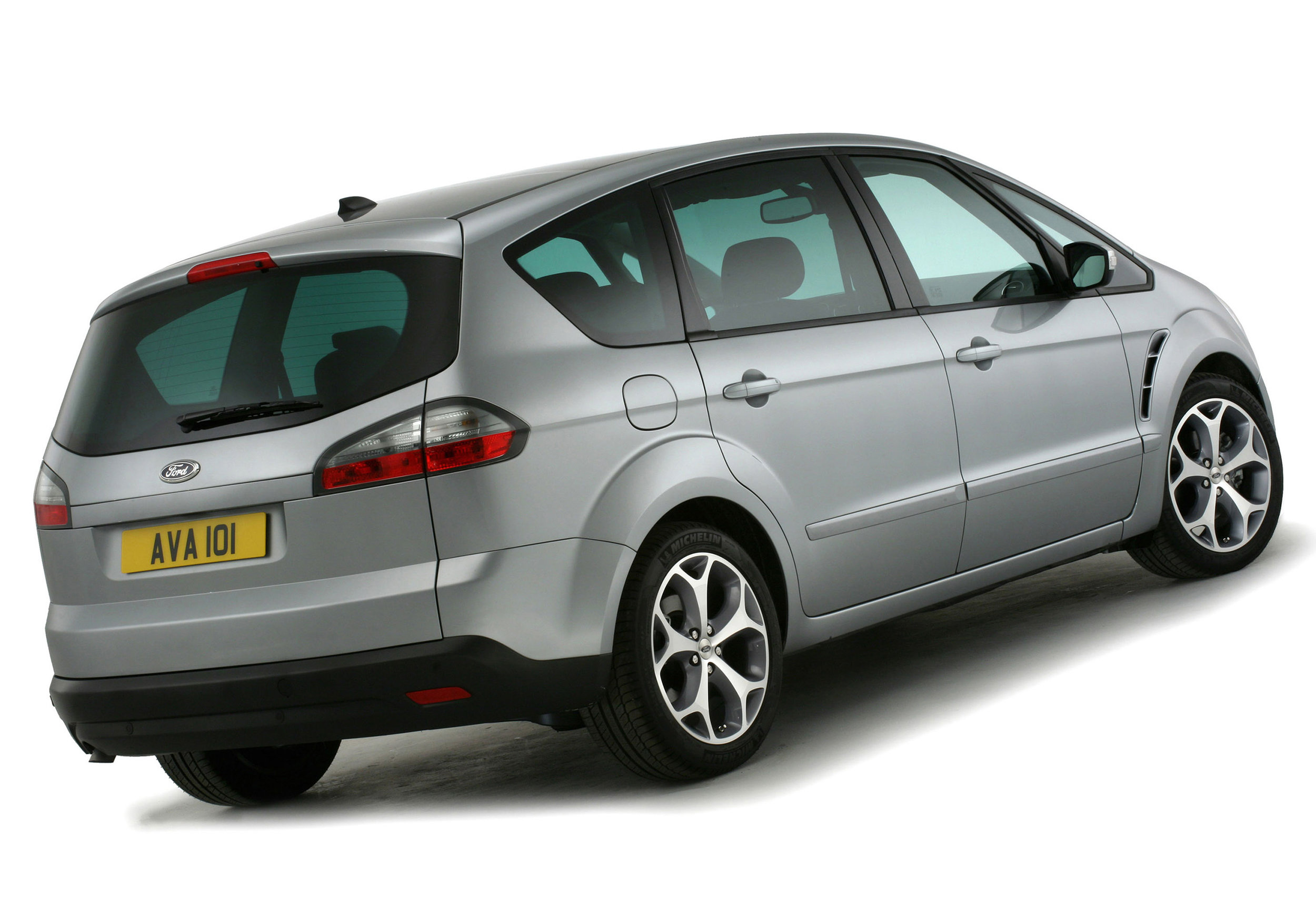 Ford S-Max -13.jpg