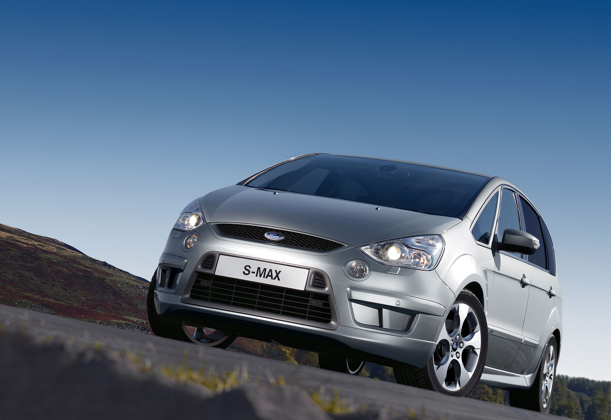 Ford S-Max -05.jpg