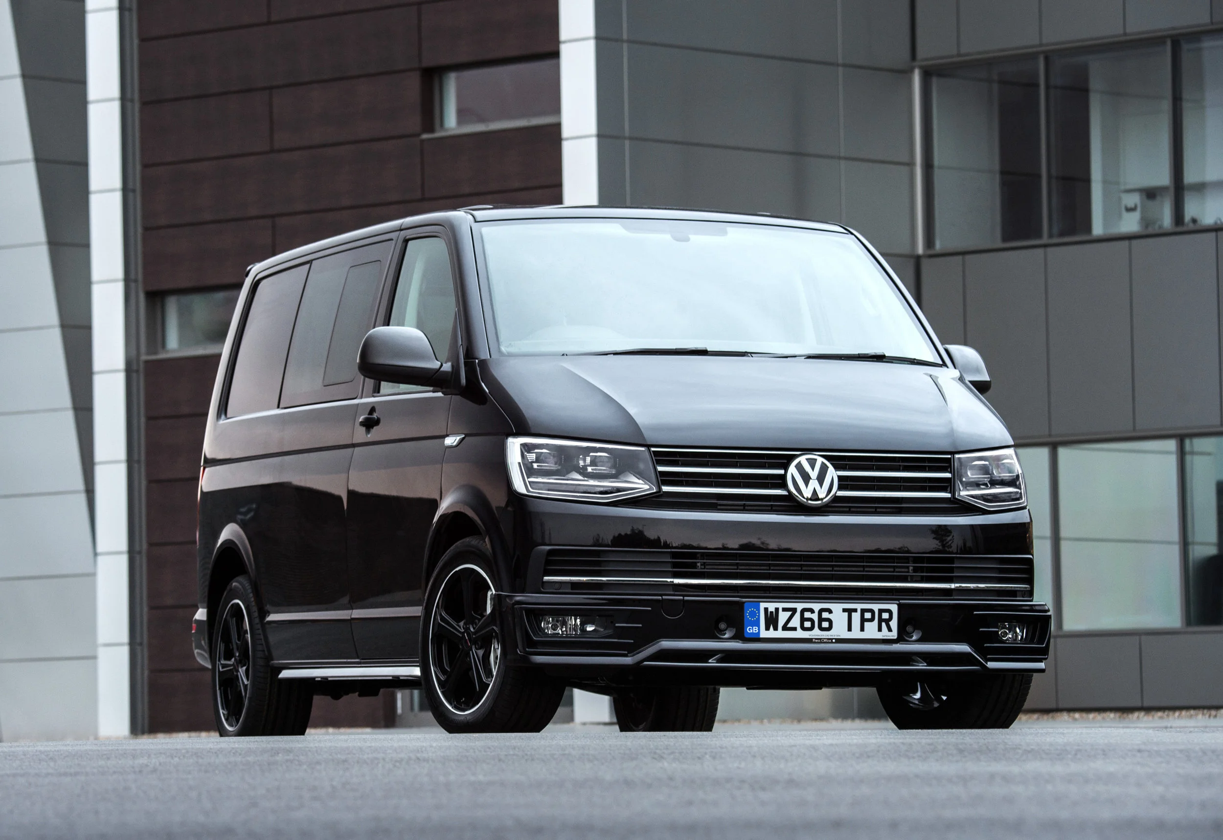 Transporter-Sportline-1.jpg