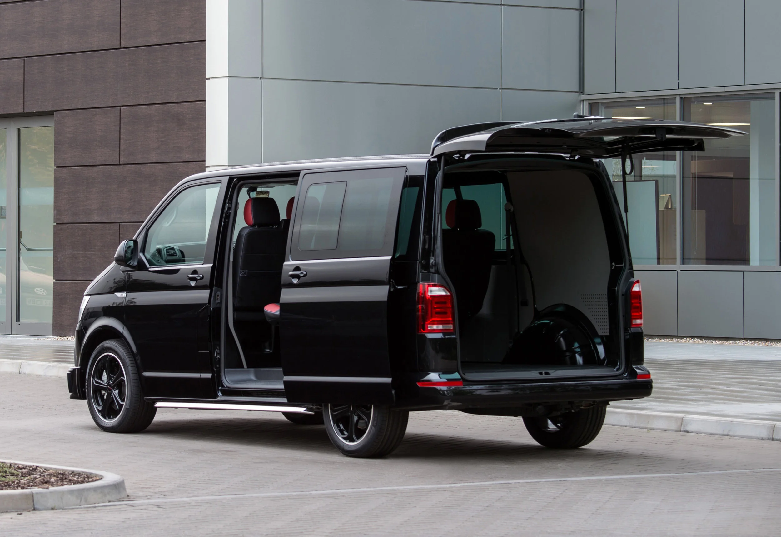 Transporter-Sportline-5.jpg