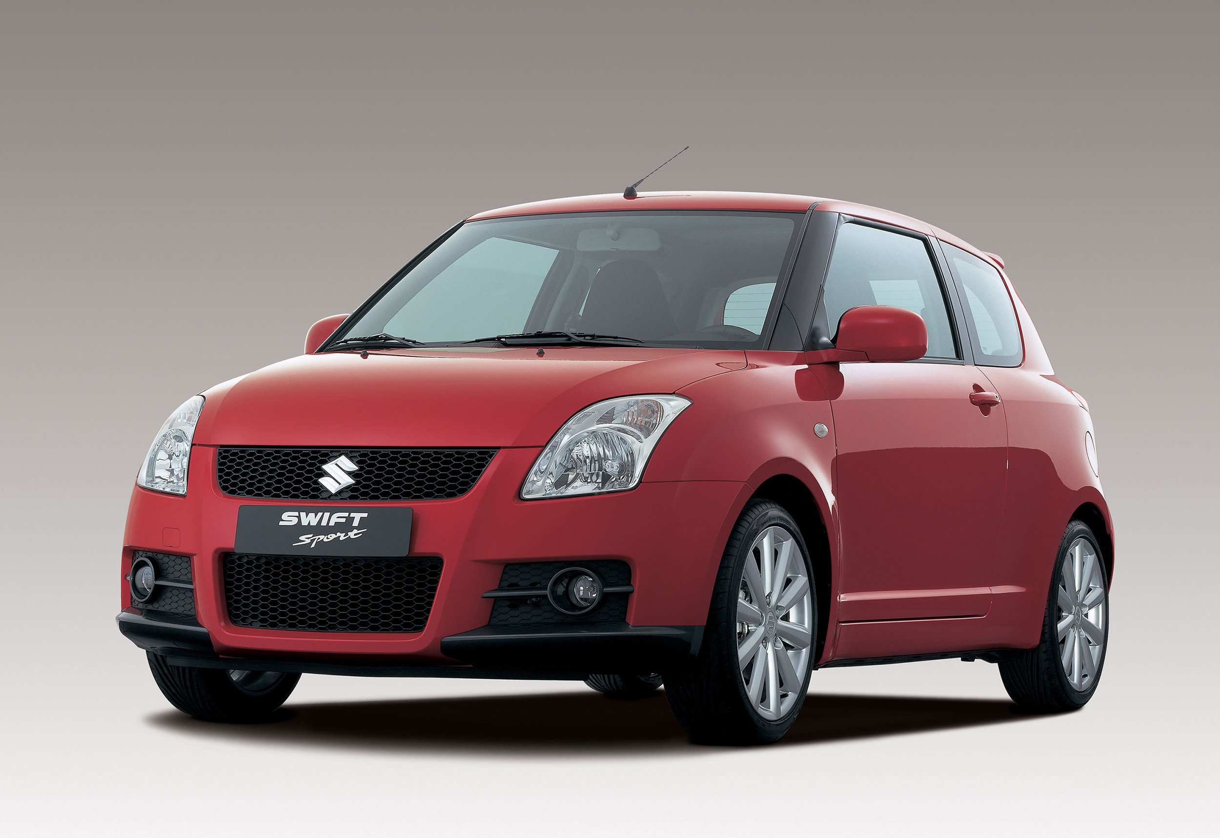 Suzuki Swift -01.jpg