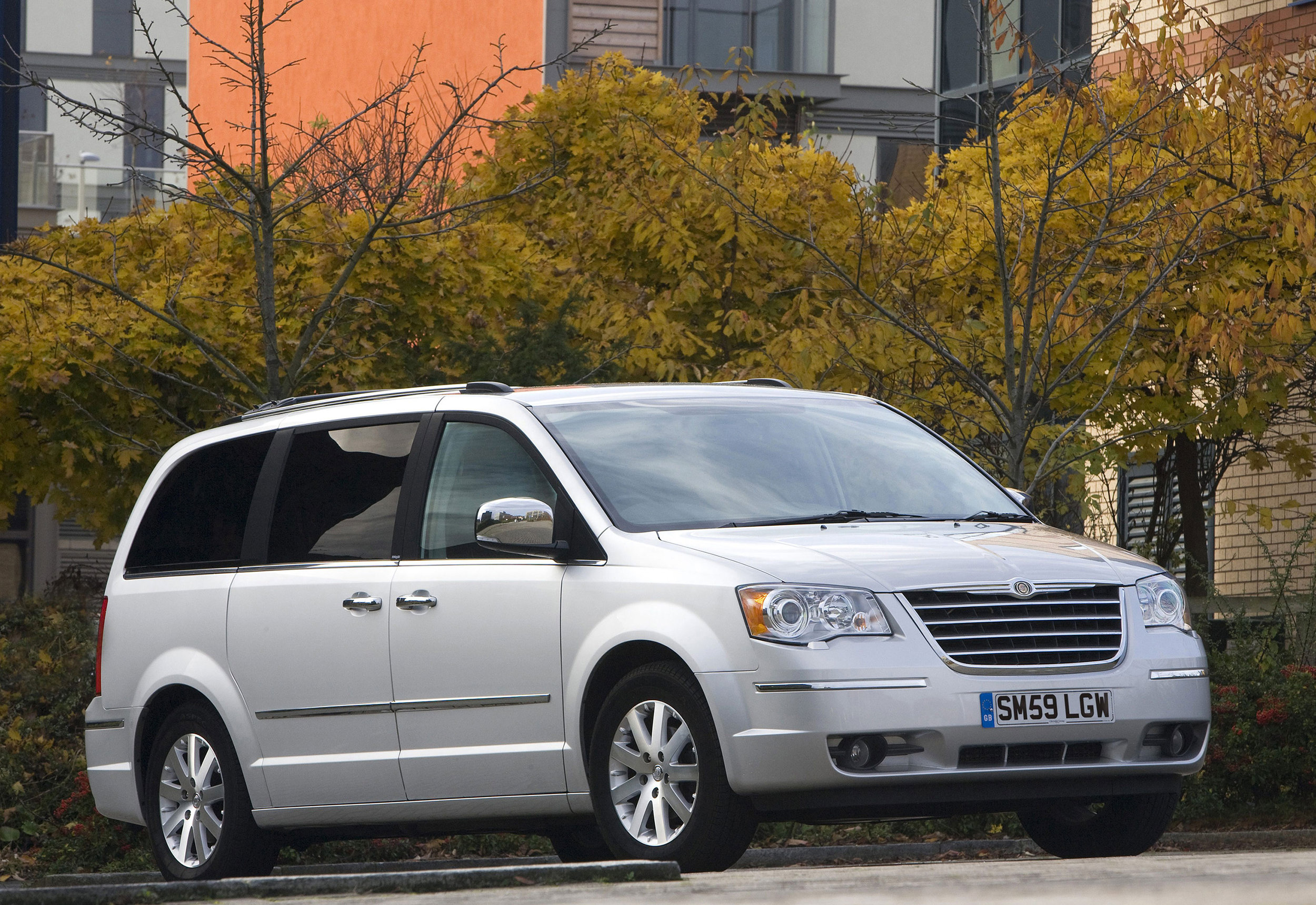 Chrysler Grand Voyager 12.jpg