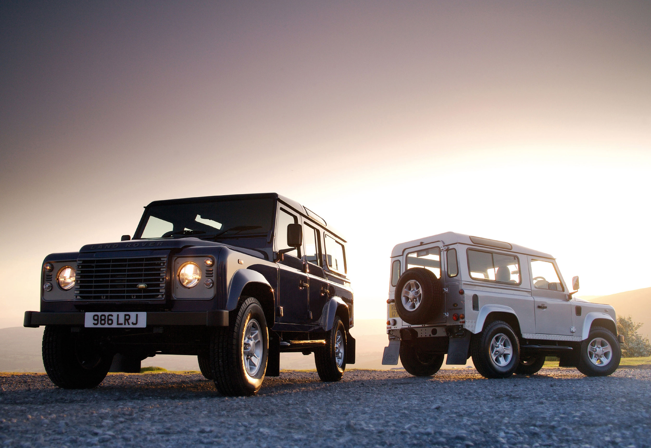 Land Rover Defender 17.jpg