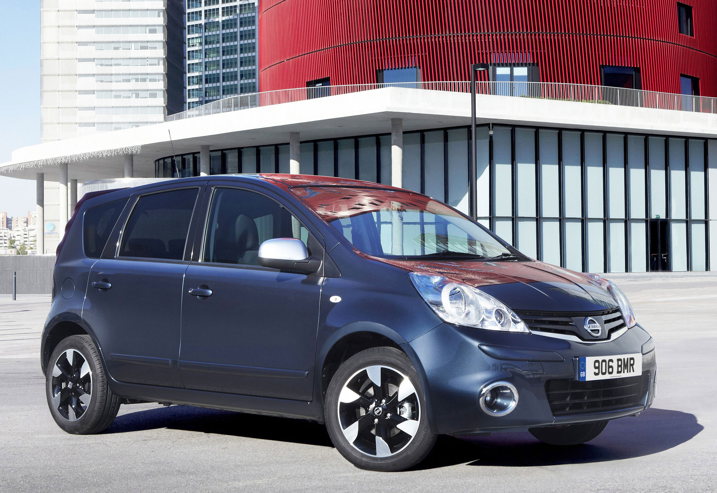 Nissan Note MkI 13.jpg