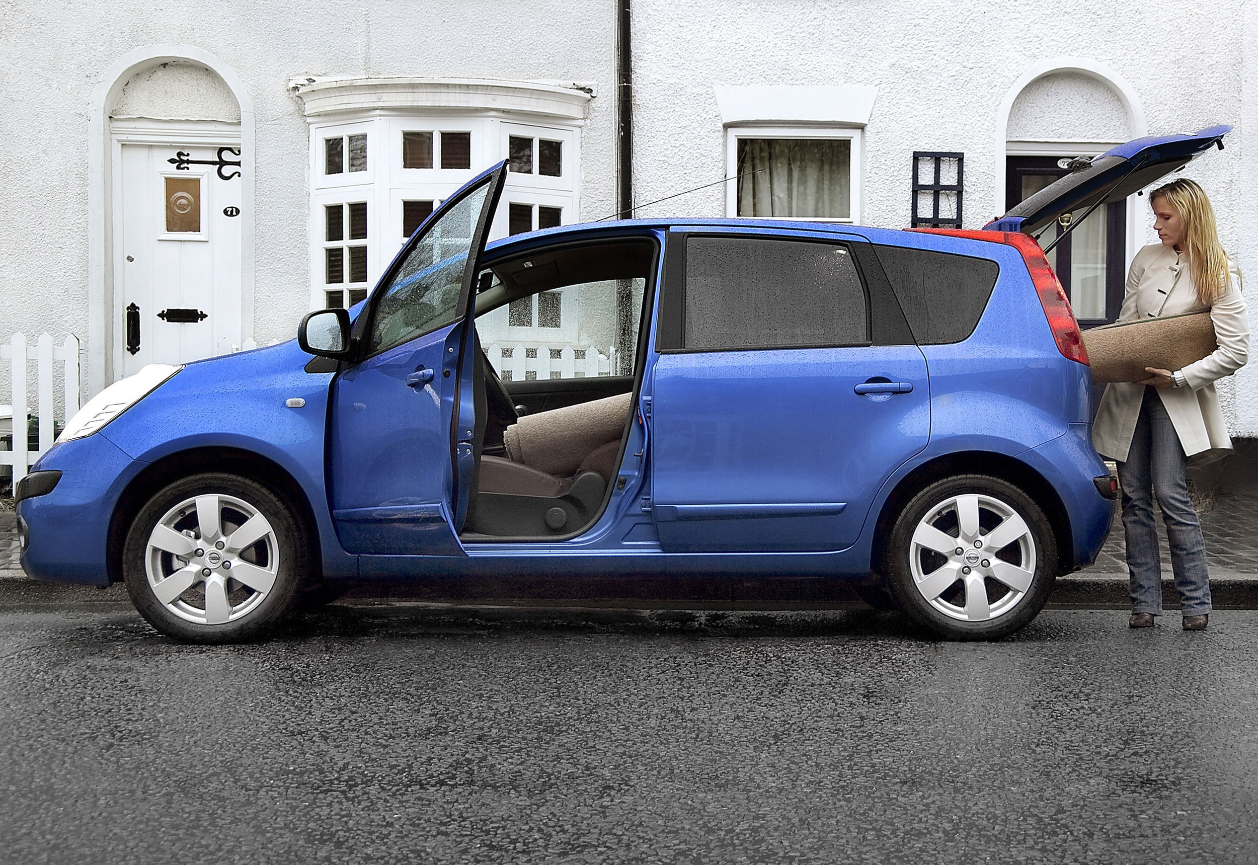 Nissan Note MkI 02.jpg