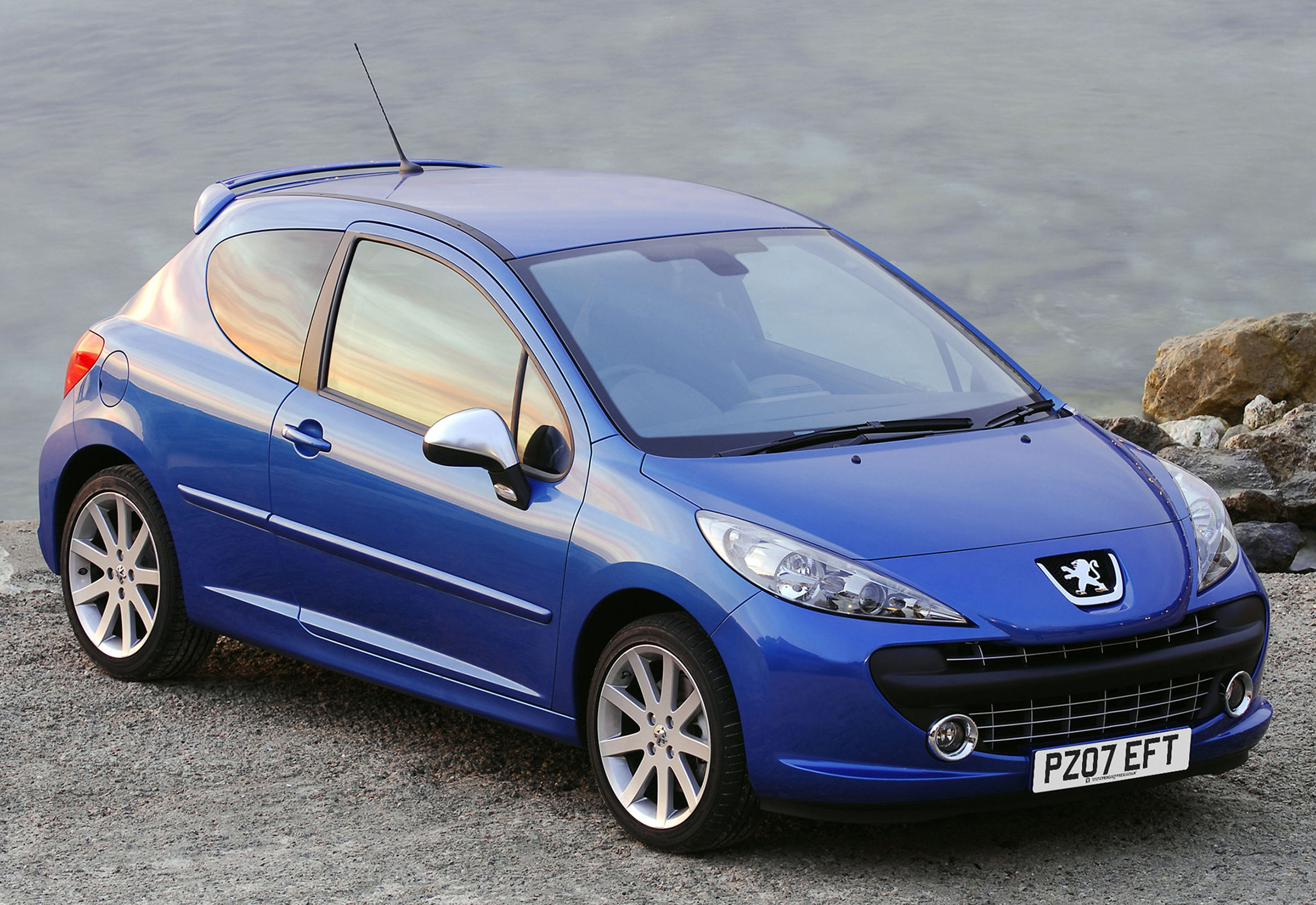 Peugeot 207 09.jpg