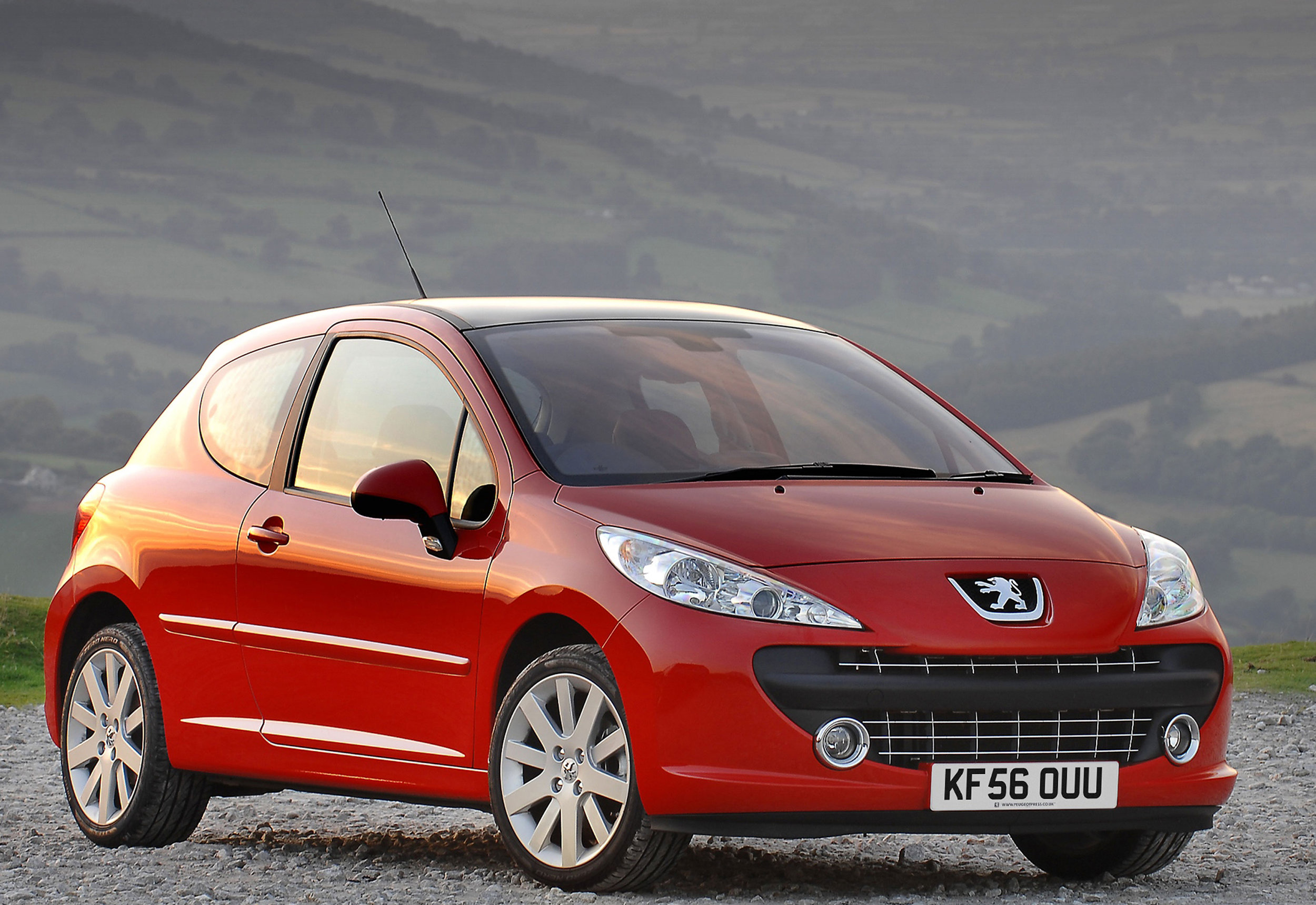 Peugeot 207 05.jpg