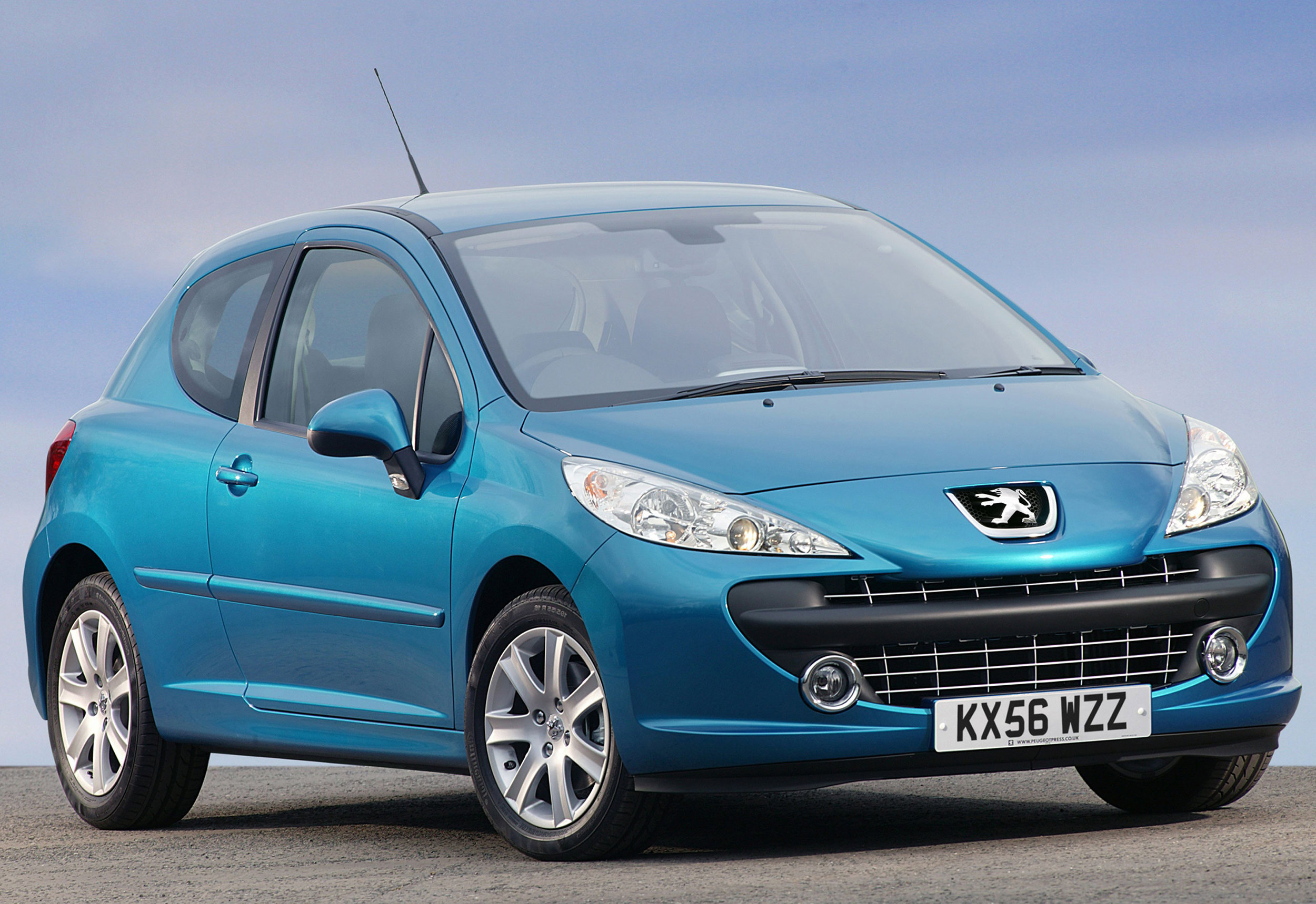 Peugeot 207 04.jpg