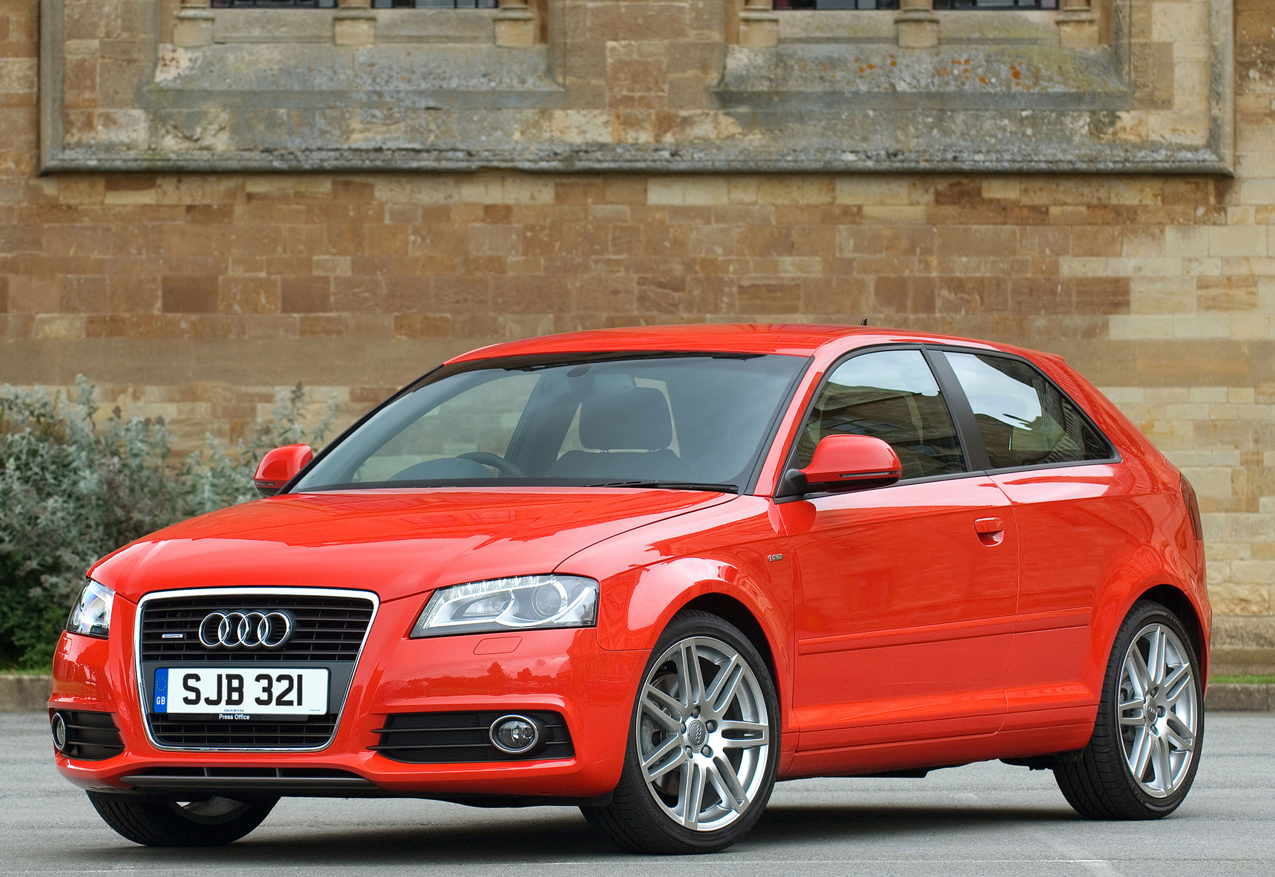 Audi A3 Mk2-06.jpg