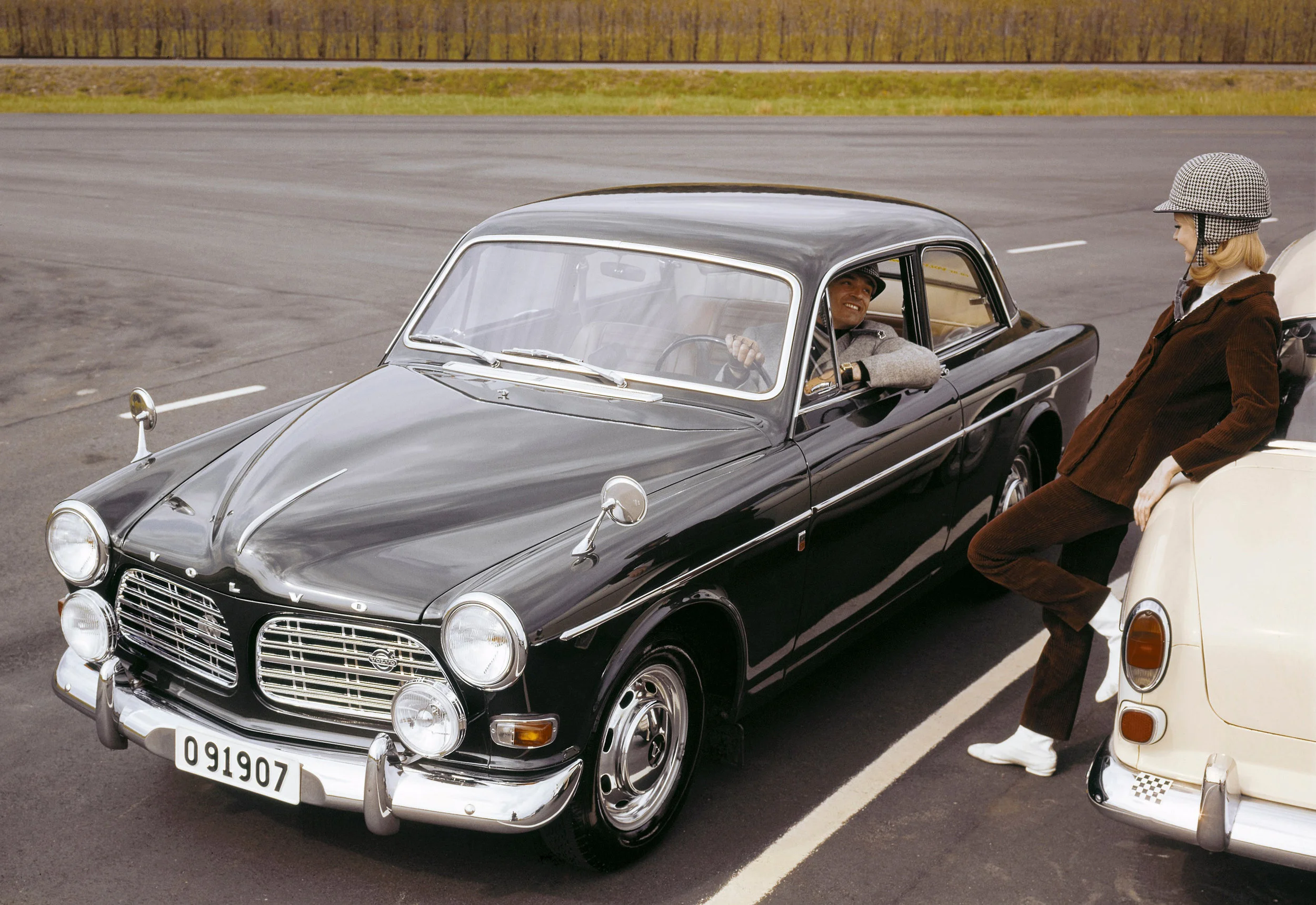 5812_Volvo_123_GT_Amazon.jpg