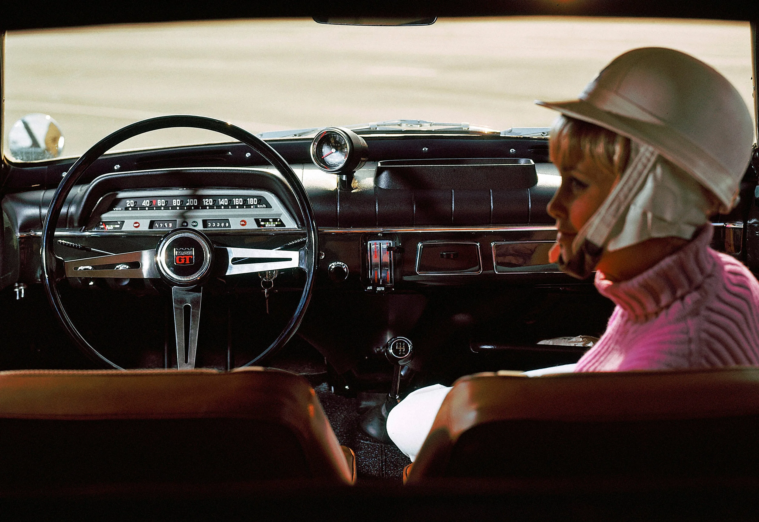 5743_Volvo_123_GT_Amazon.jpg