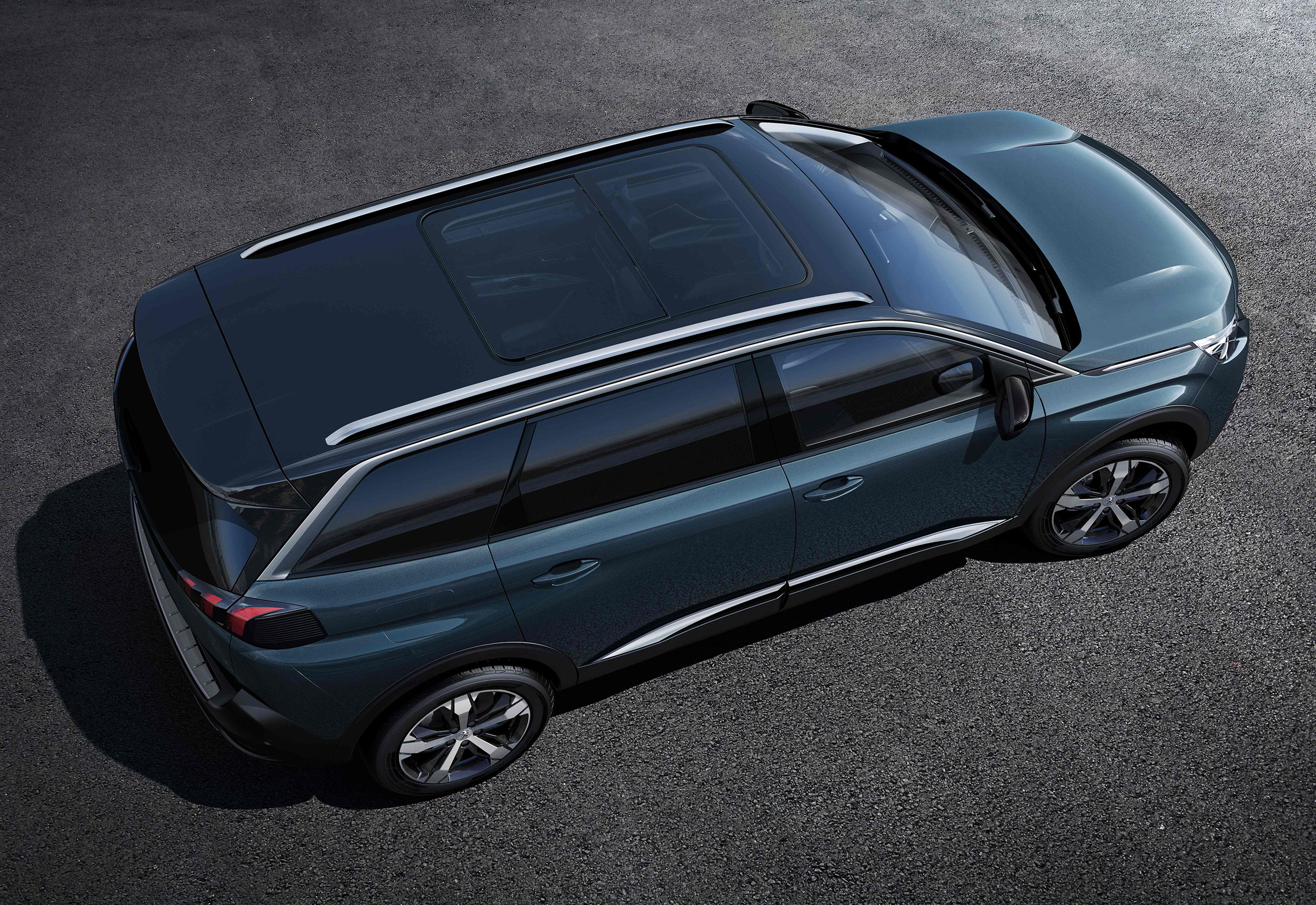 PEUGEOT_5008_SUV Allure 0709STYP_012.jpg