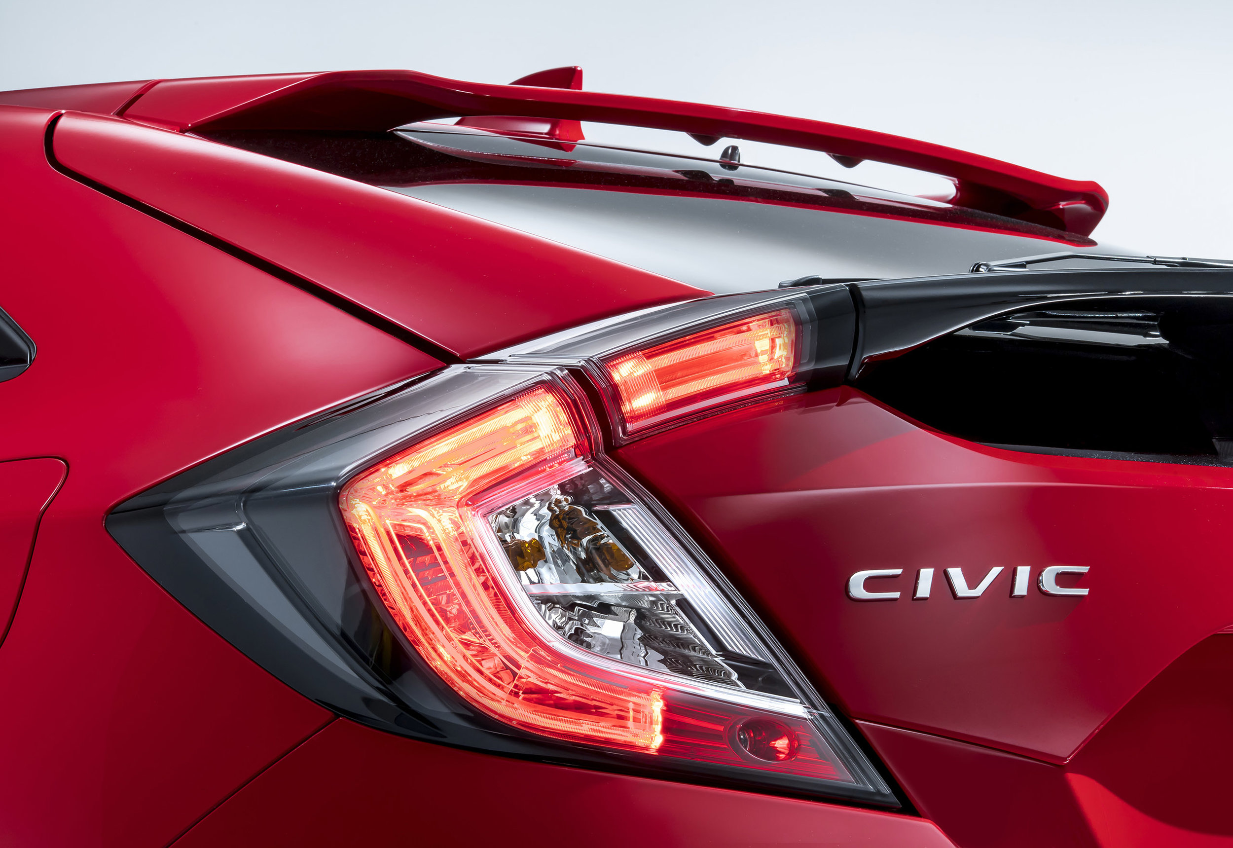 Honda_Civic_5dr_Rear_Light_Detail.jpg