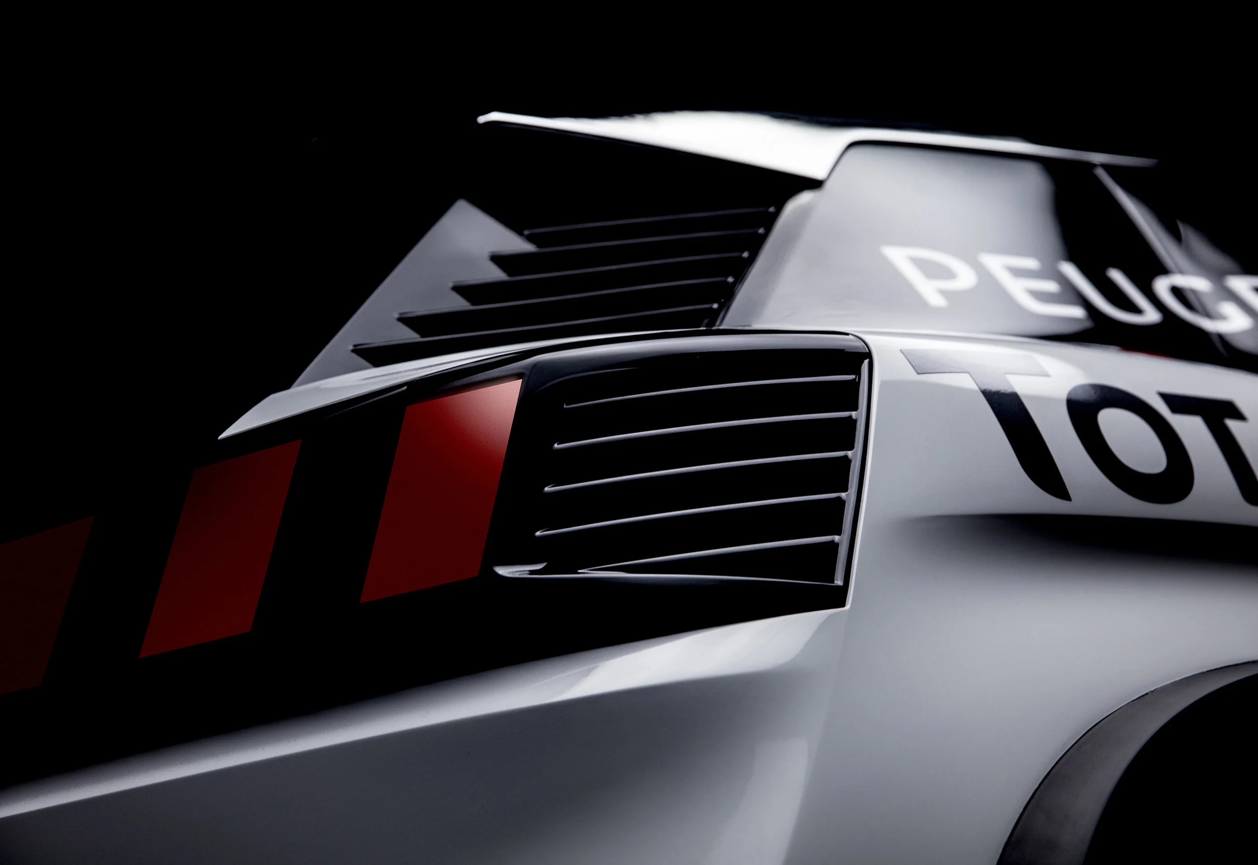 FD_160707_New_Peugeot_3008_DKR_0015.jpg