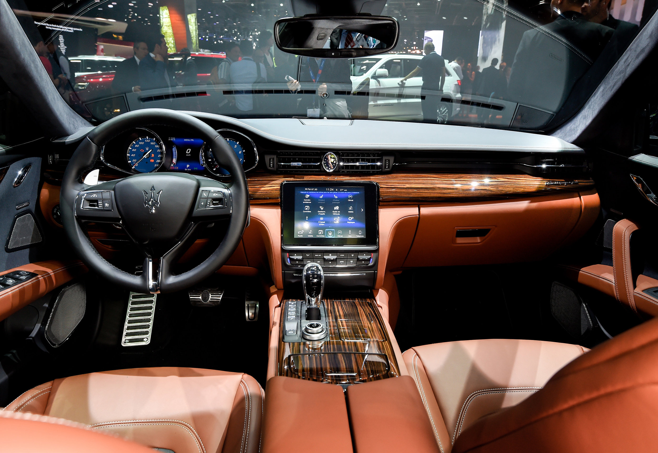 03_MaseratiParis-MS_Quattroporte-interior_2016.jpg