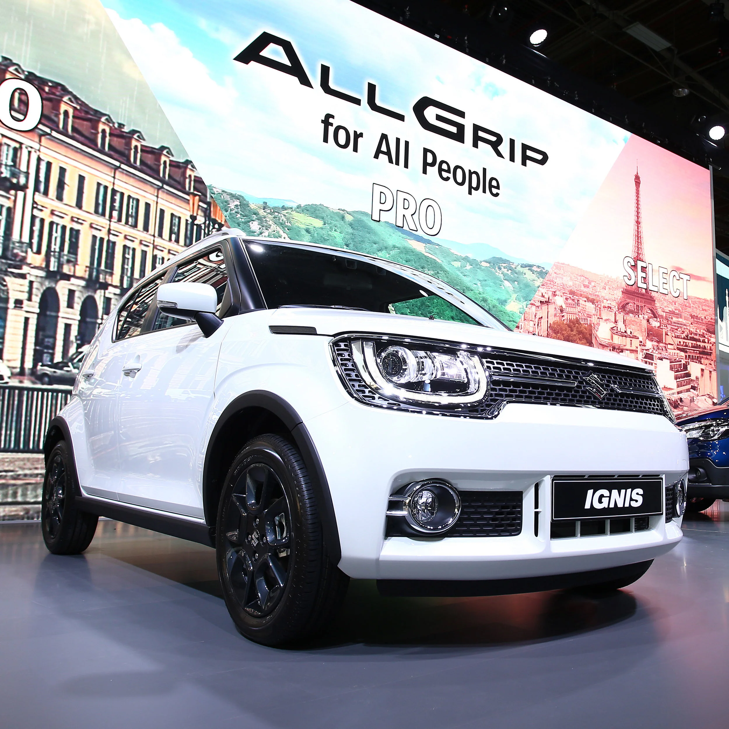 VIDEO: SUV showstoppers from Paris