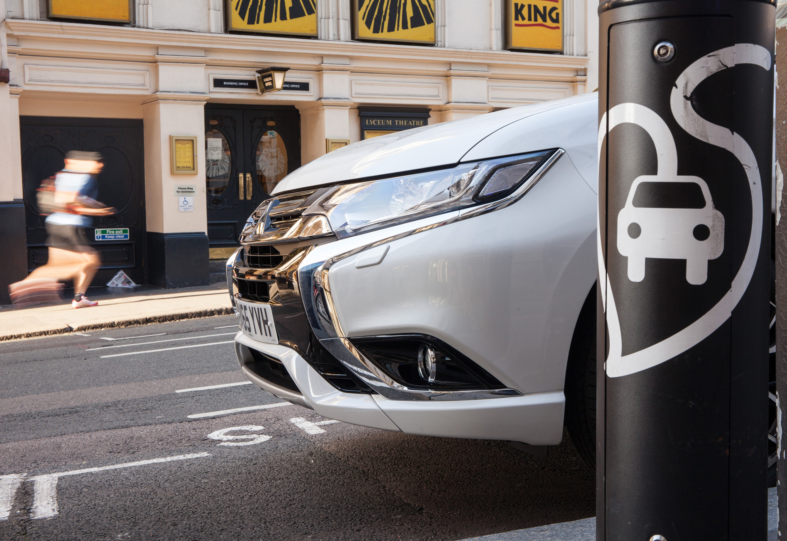 London_PHEV_023.jpg