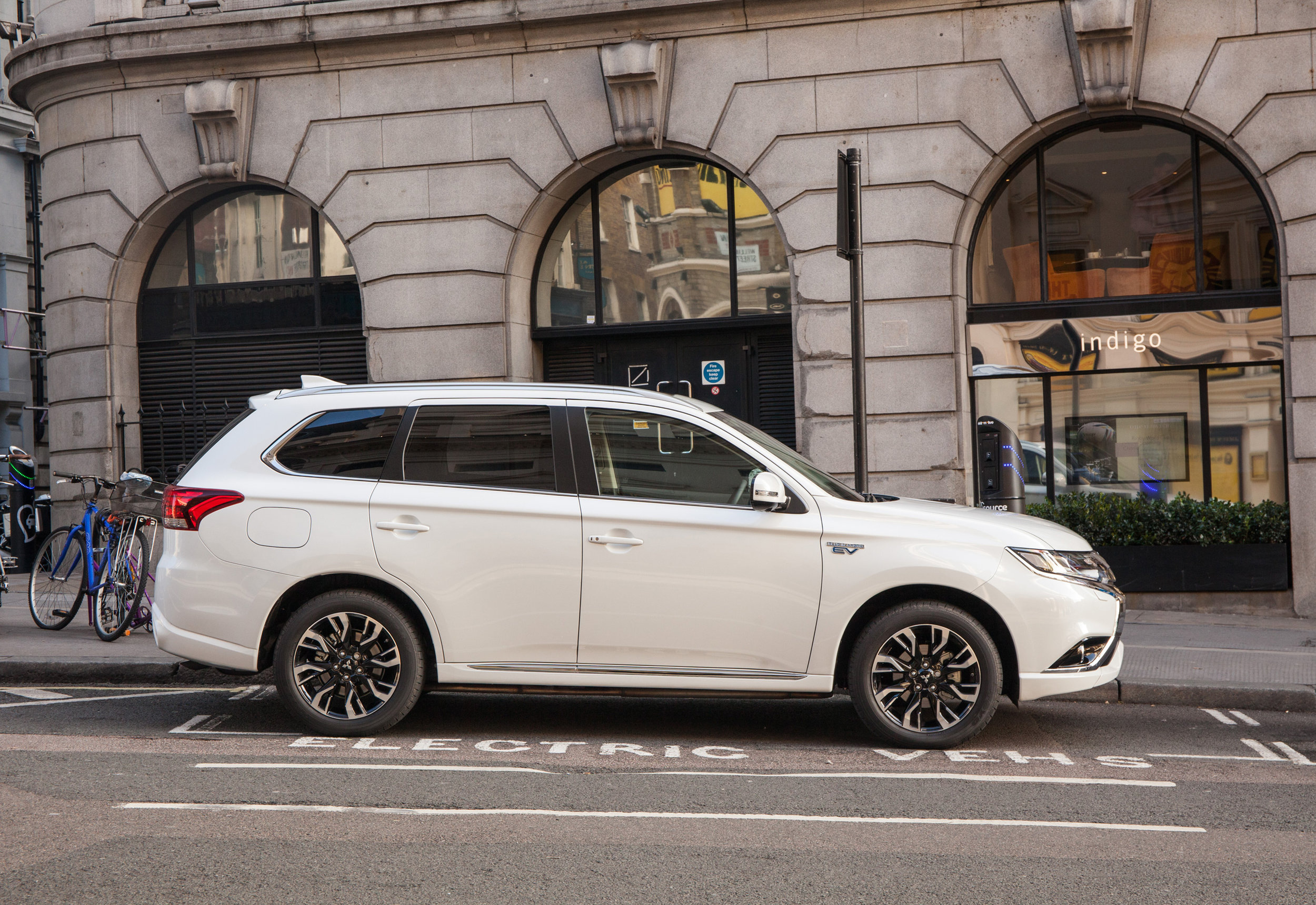 London_PHEV_029.jpg