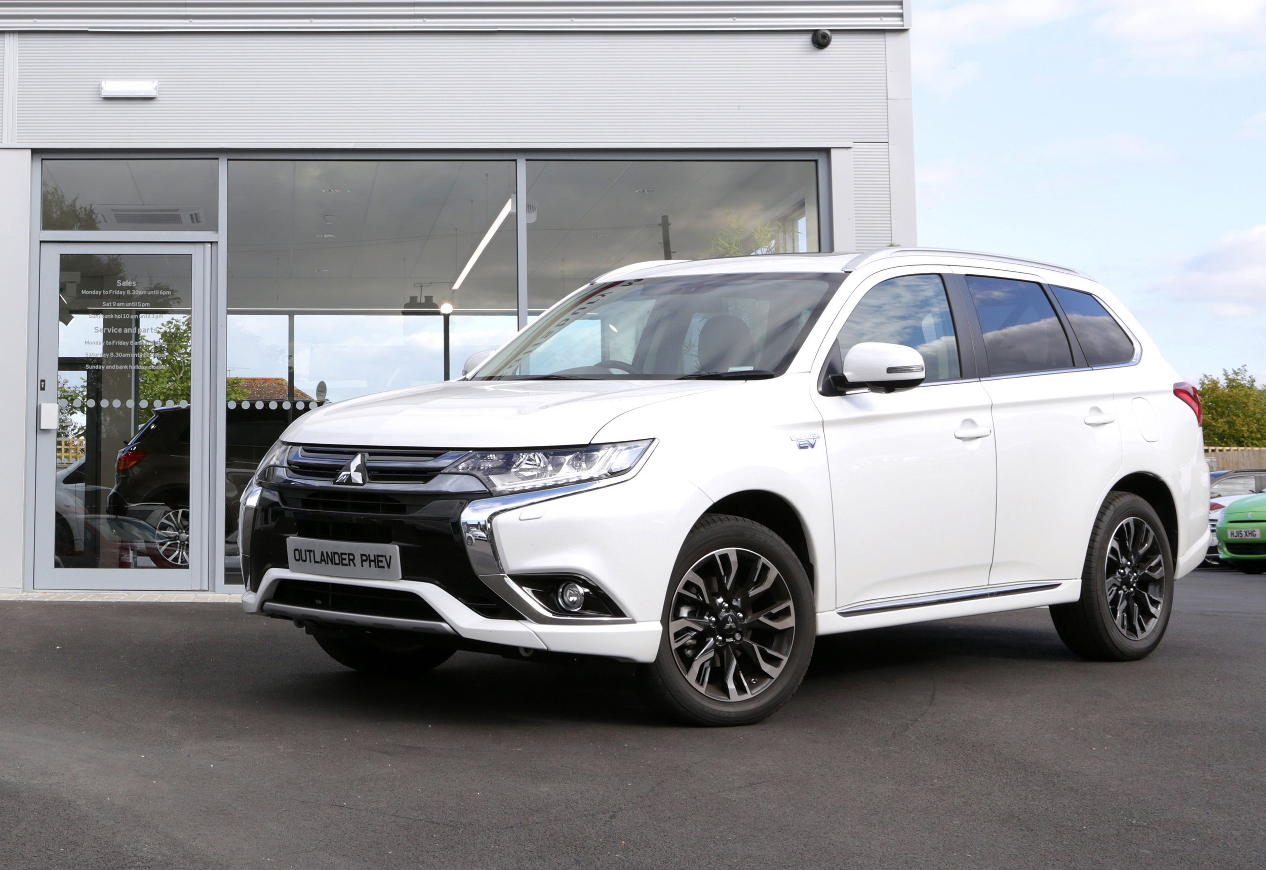 Salisbury_Dealer_025-(1).jpg
