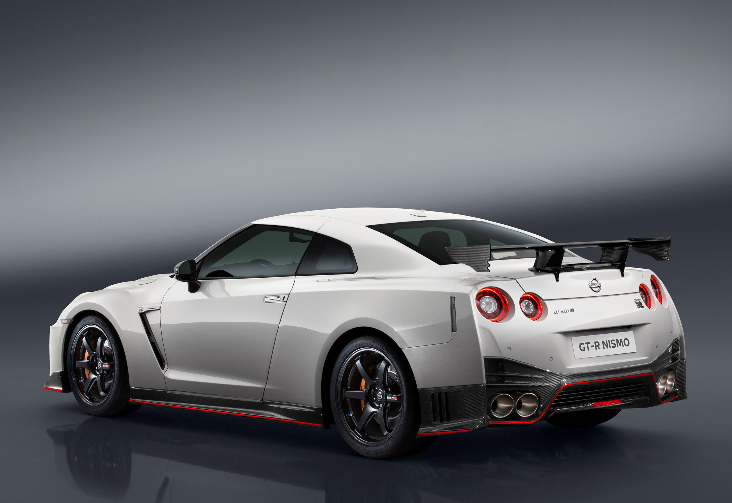 146124_Nissan_GT_R_NISMO.jpg