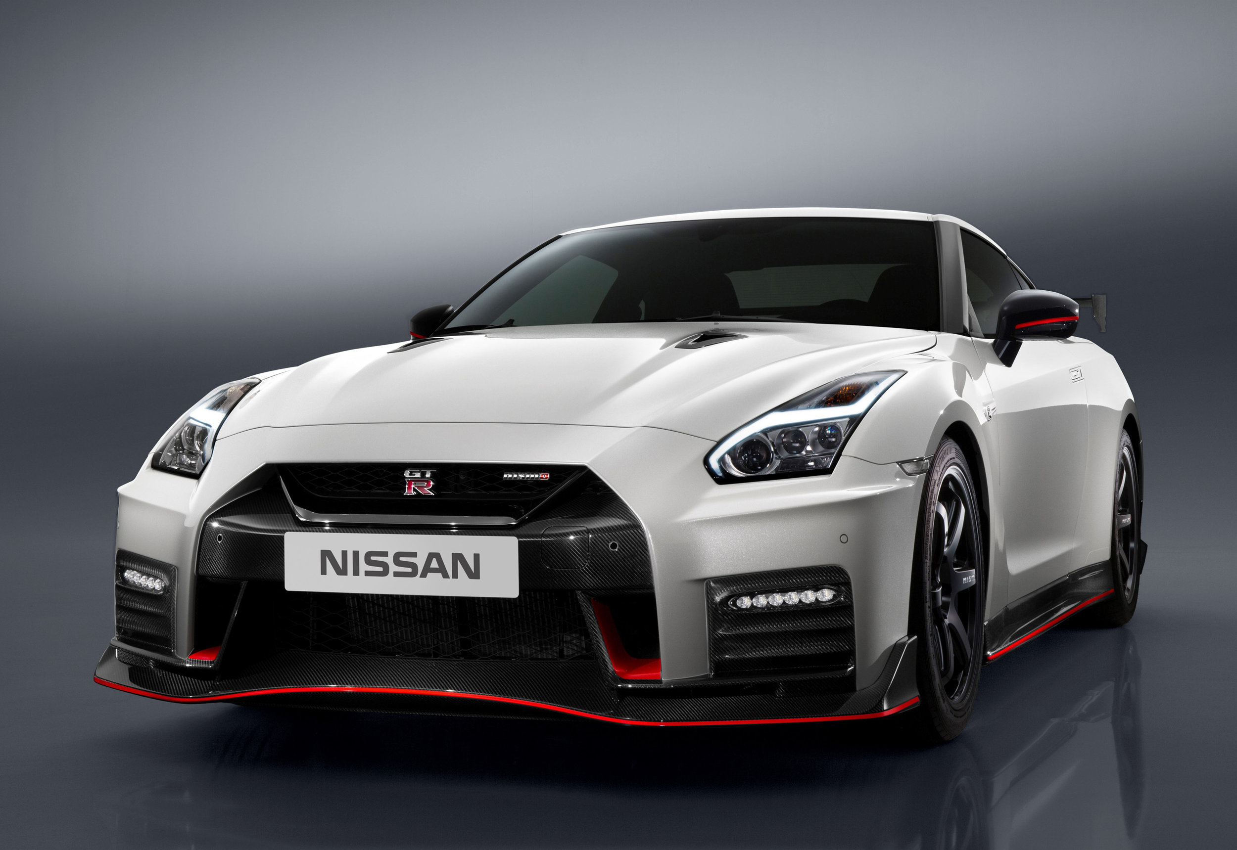 146121_Nissan_GT_R_NISMO.jpg