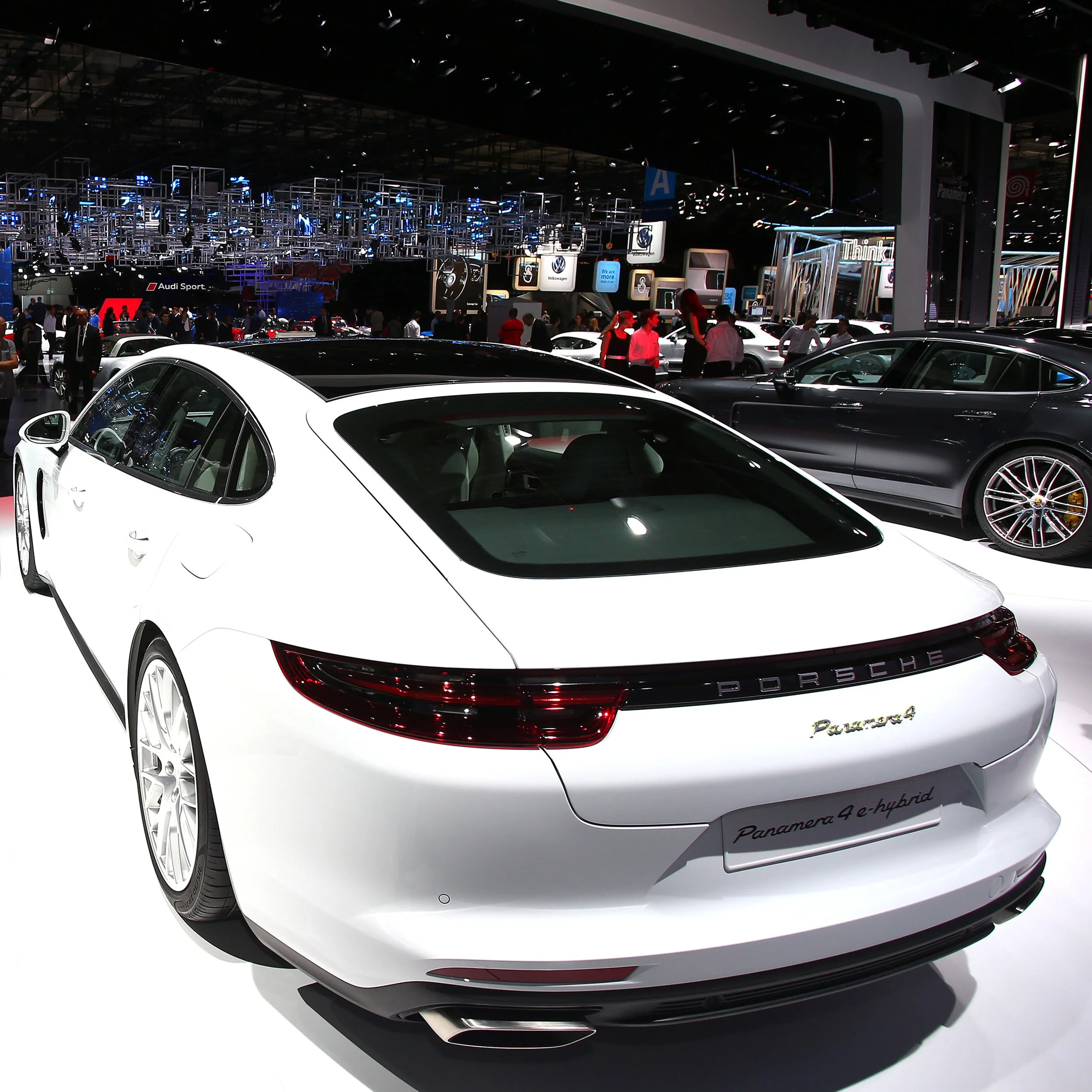 VIDEO: GT cars at the 2016 Paris Motor Show