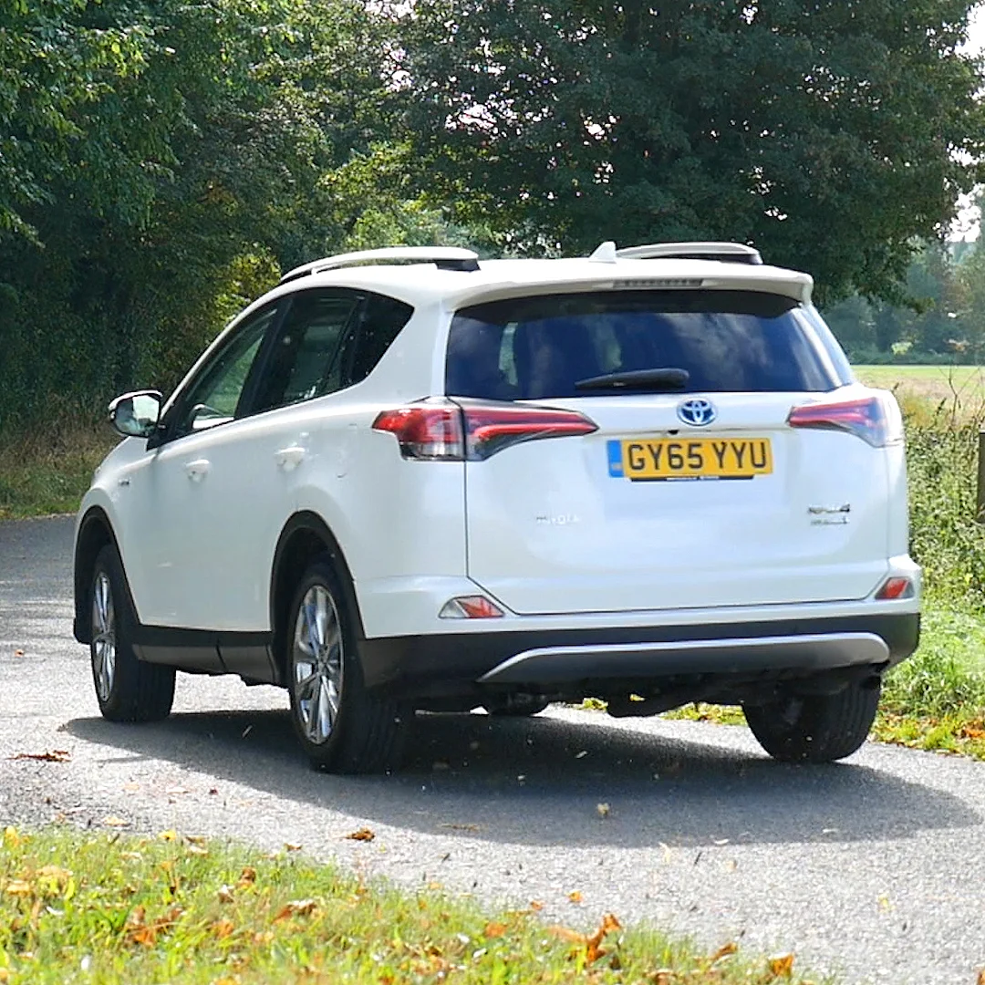 VIDEO: Toyota RAV4 : Car Review
