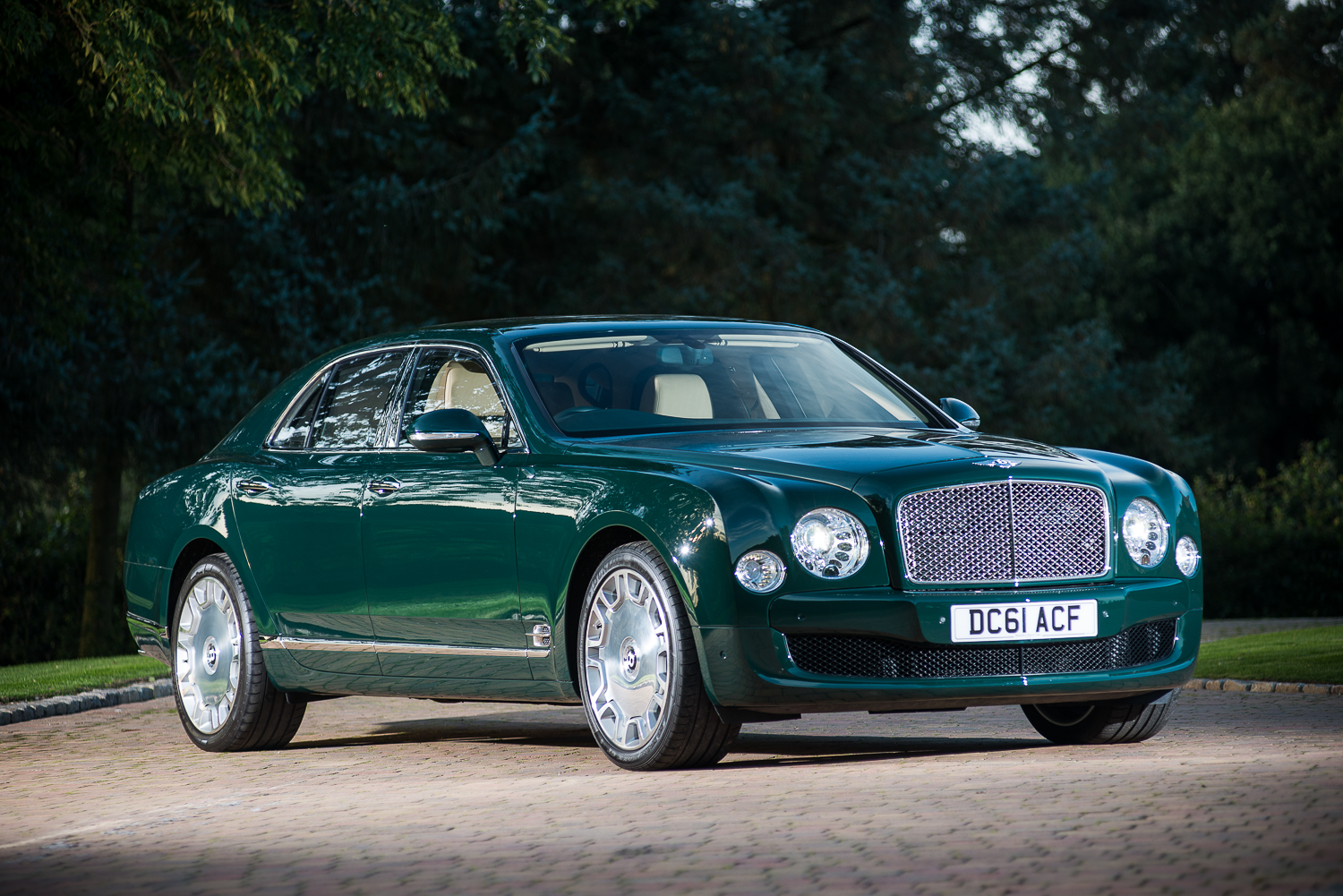 2012 Bentley Mulsanne - Formerly the Personal Conveyance of HM The Queen.jpg