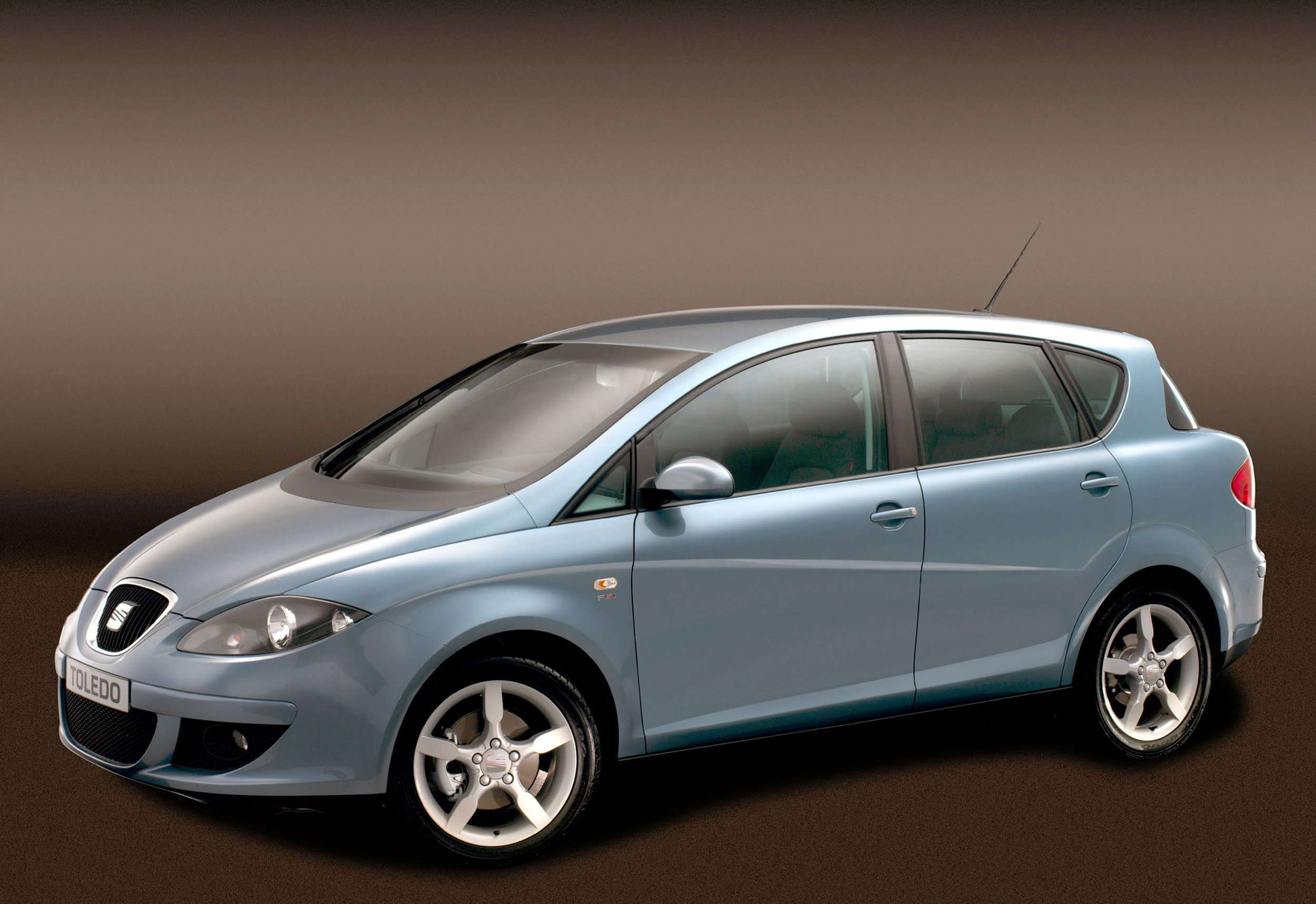 Seat-Toledo-12.jpg