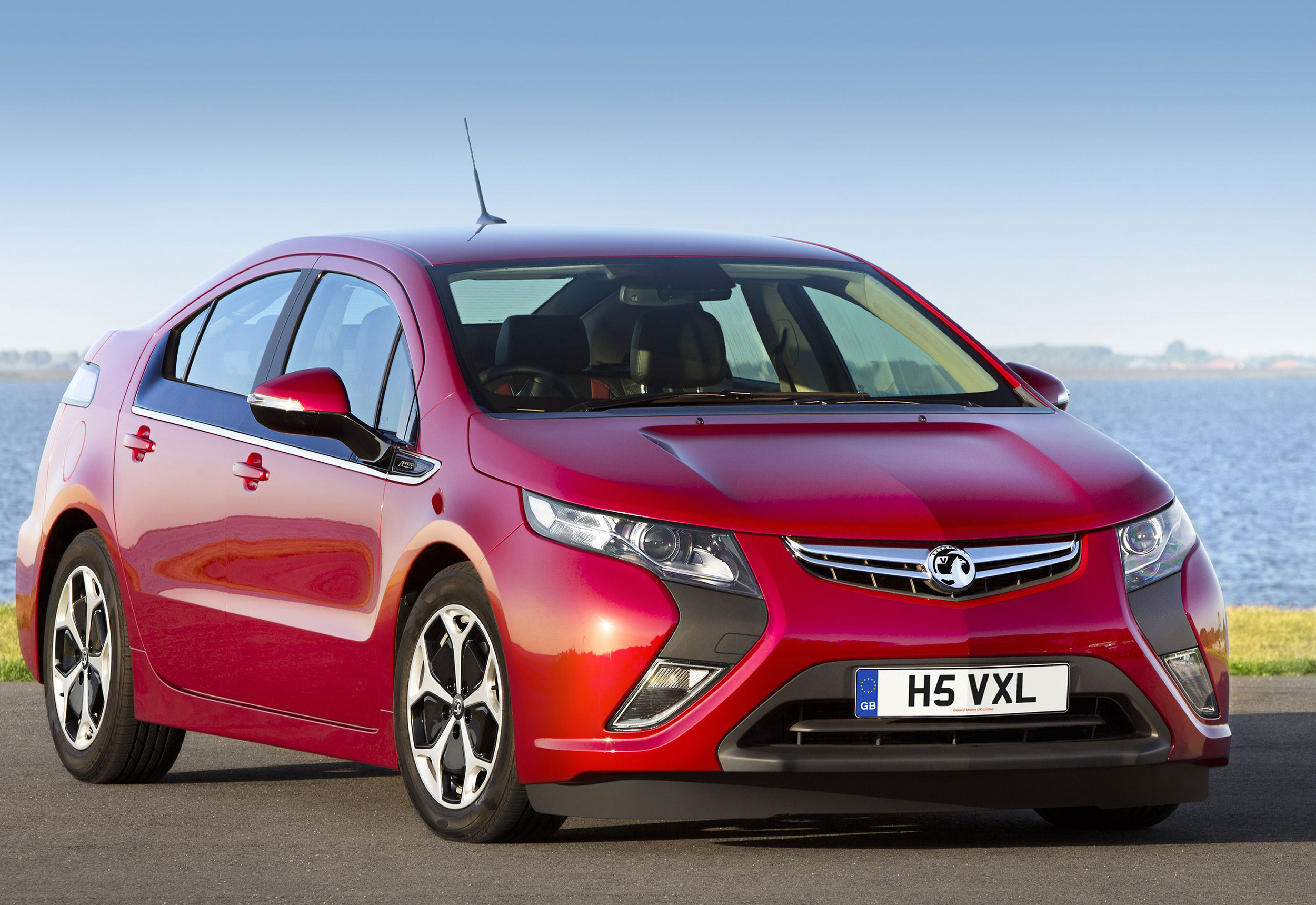 Vauxhall-Ampera-03.jpg