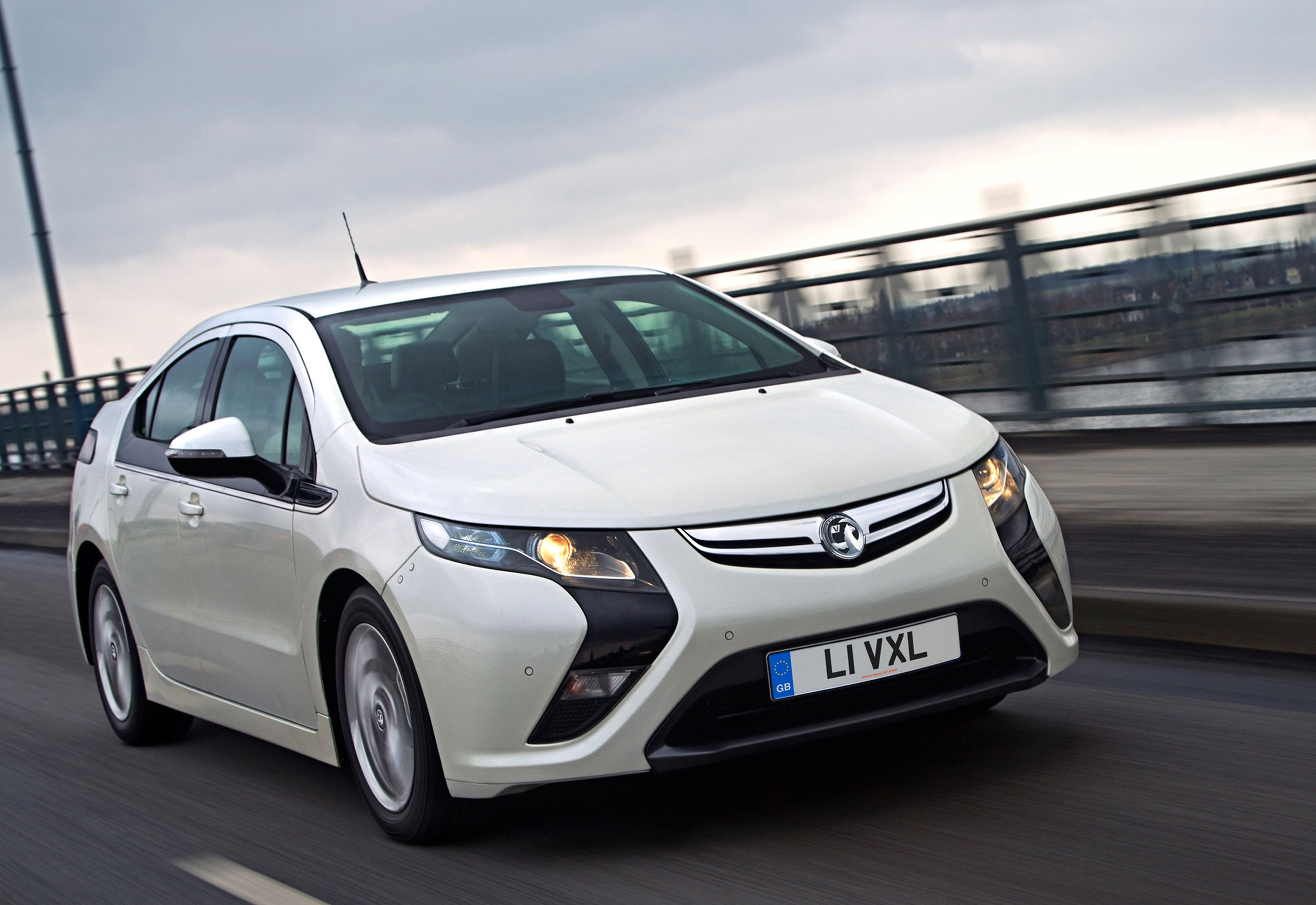 Vauxhall-Ampera-01.jpg