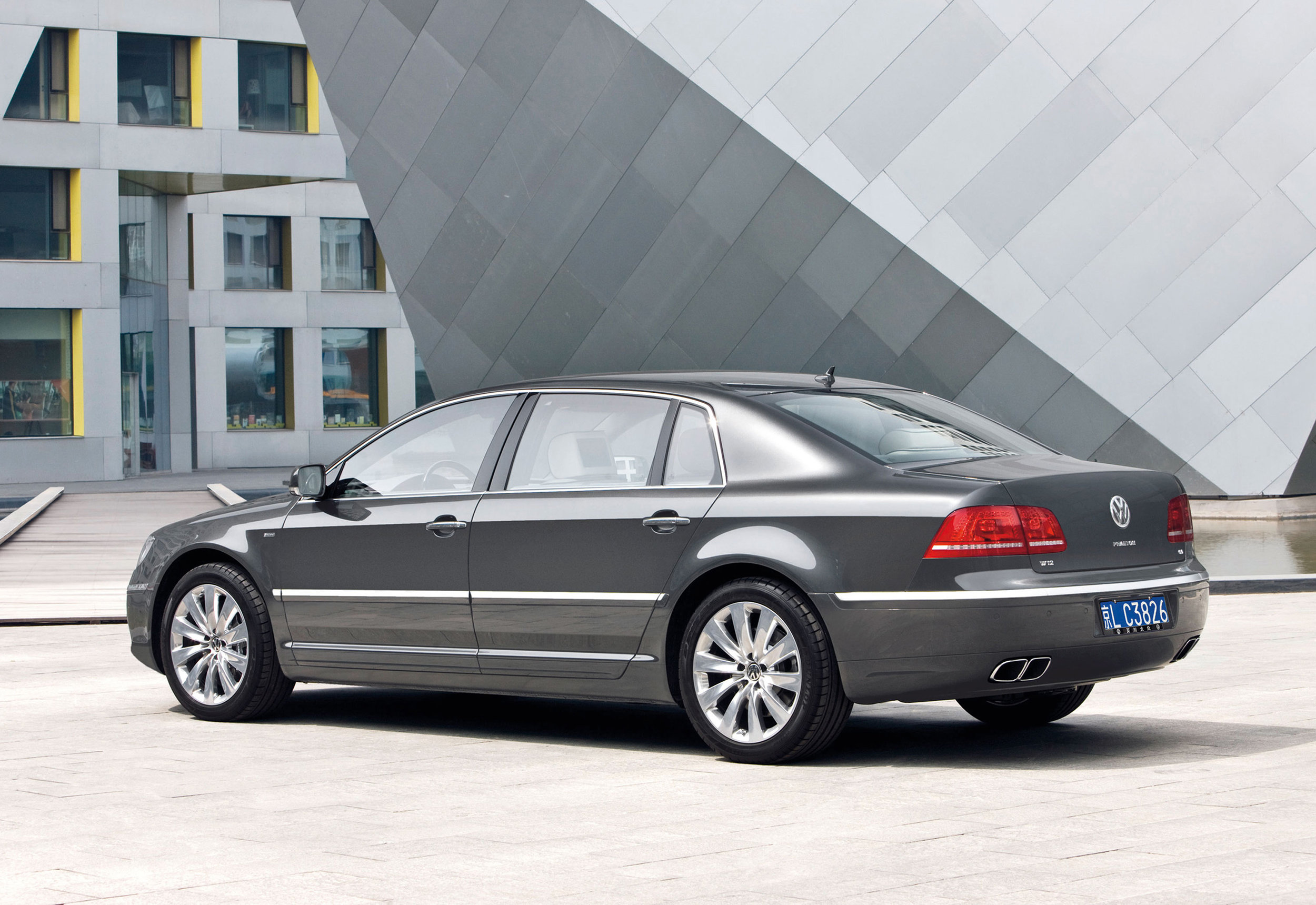 VW-Phaeton-09.jpg