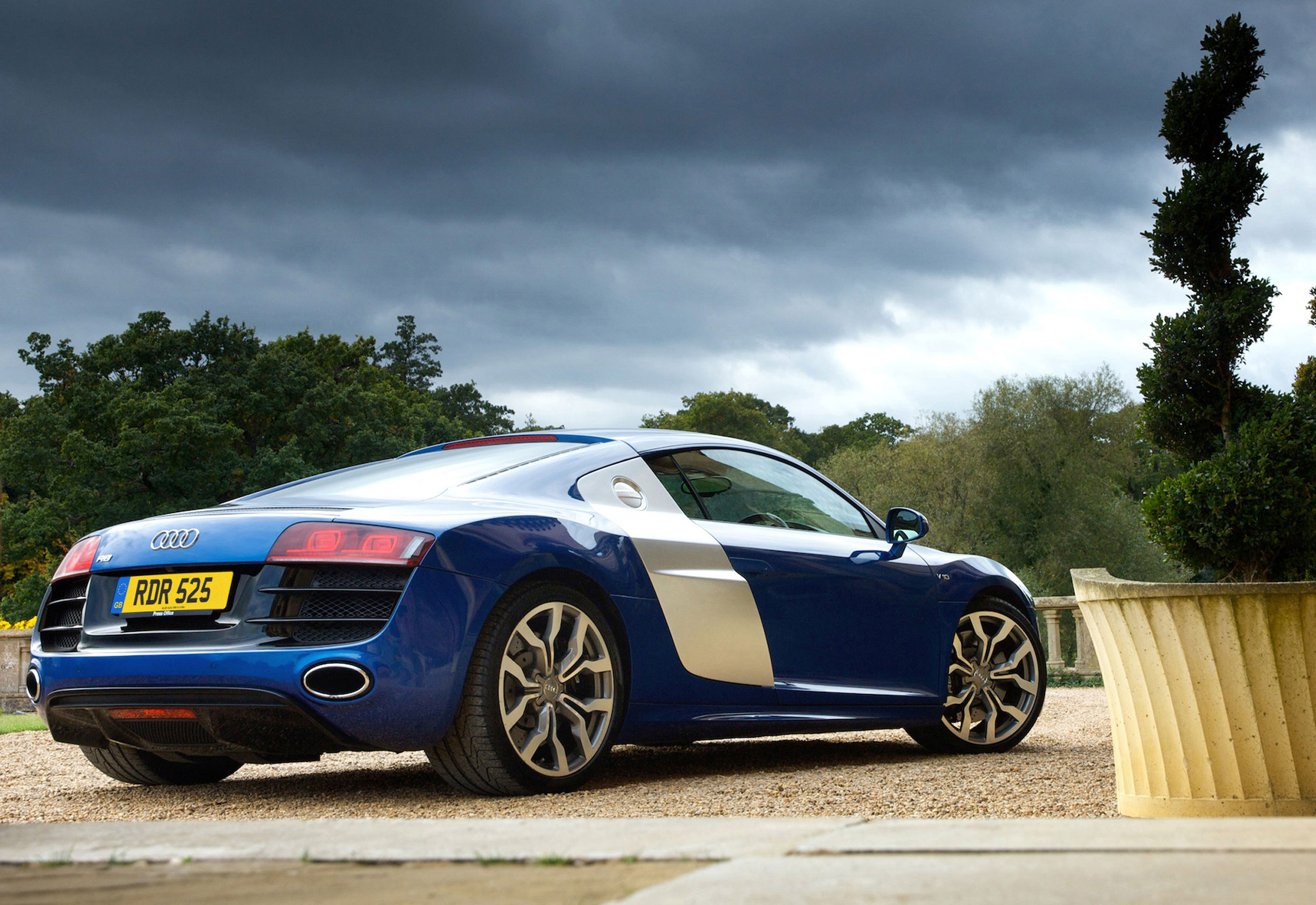 Audi R8 MkI 18.jpg