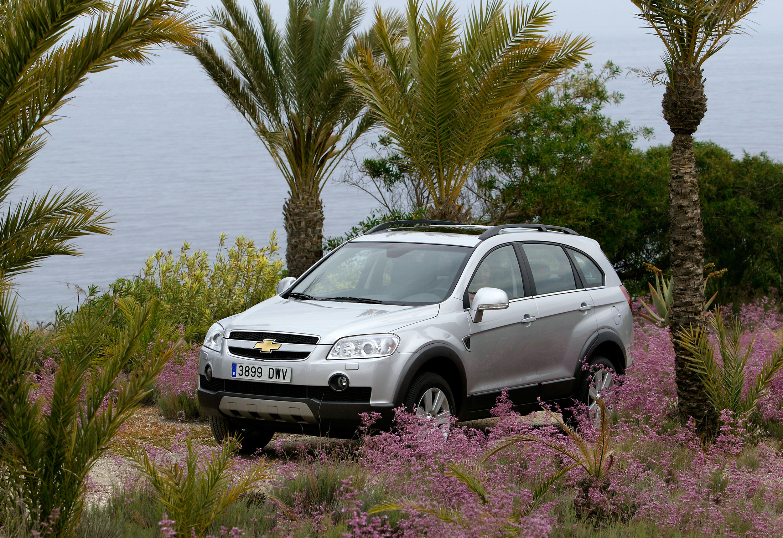 Chevrolet Captiva-06.jpg