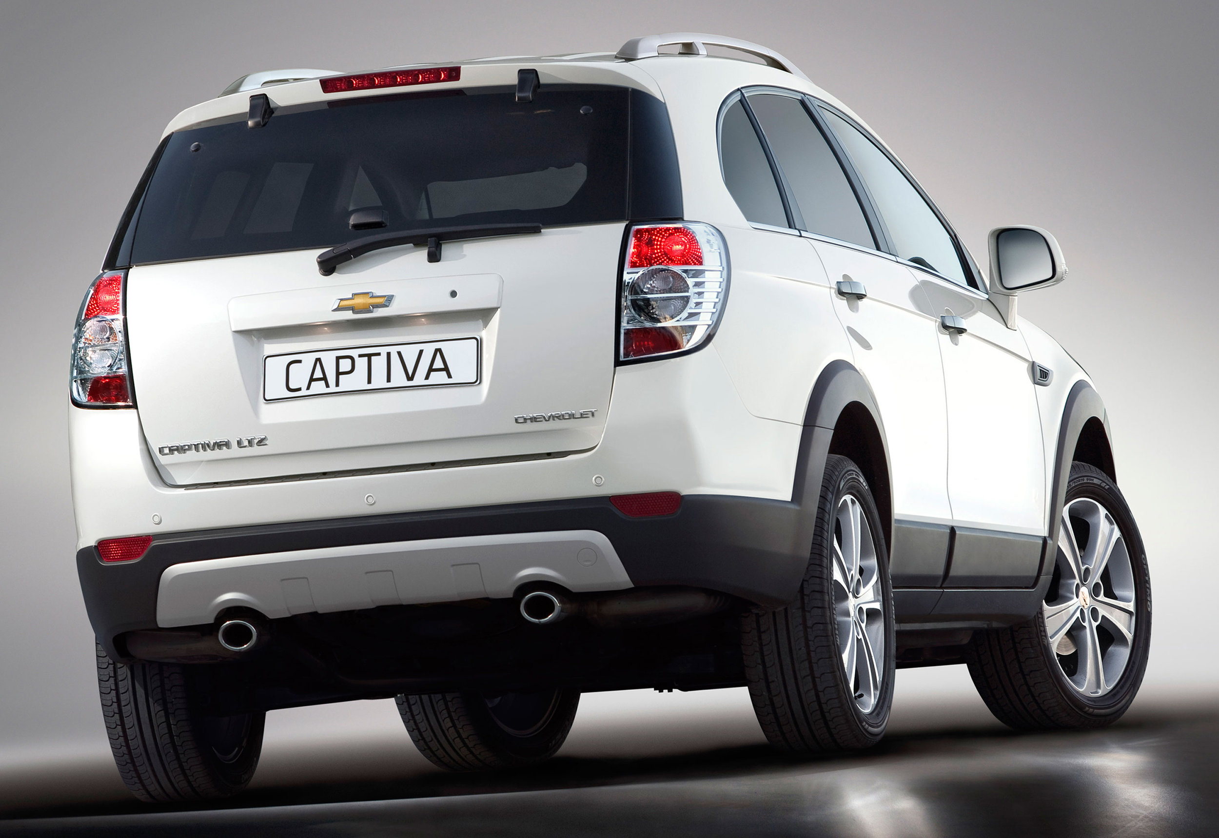 Chevrolet Captiva-16.jpg