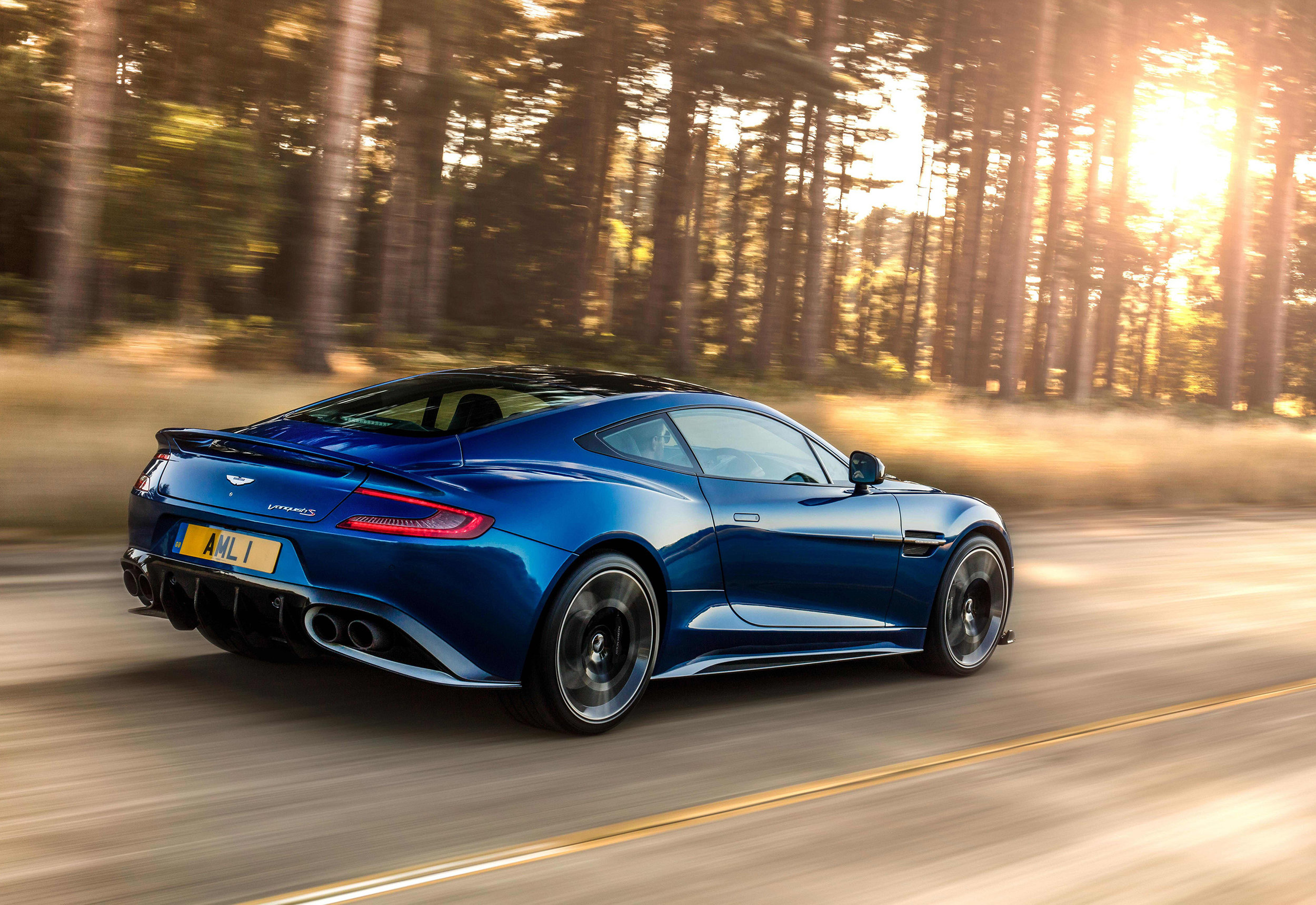 Vanquish-S_06.jpg