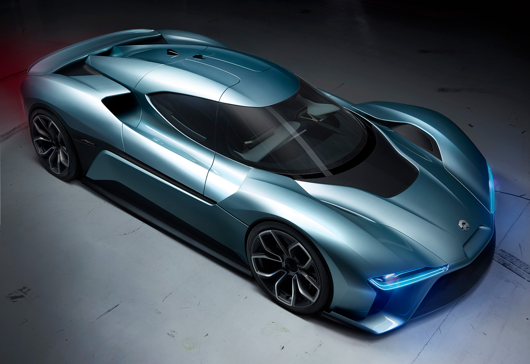 NIO-EP9-front-top-1.jpg