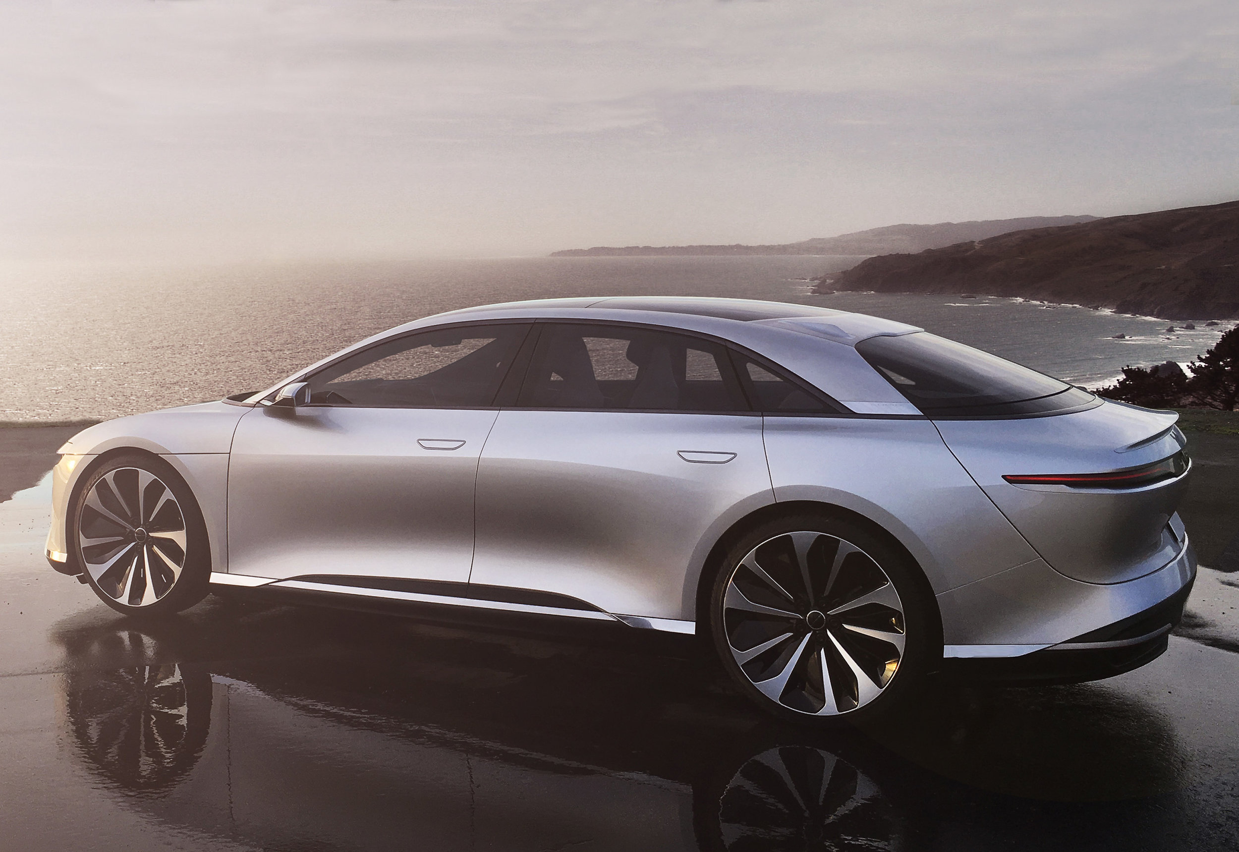 Lucid_Air_4.jpg