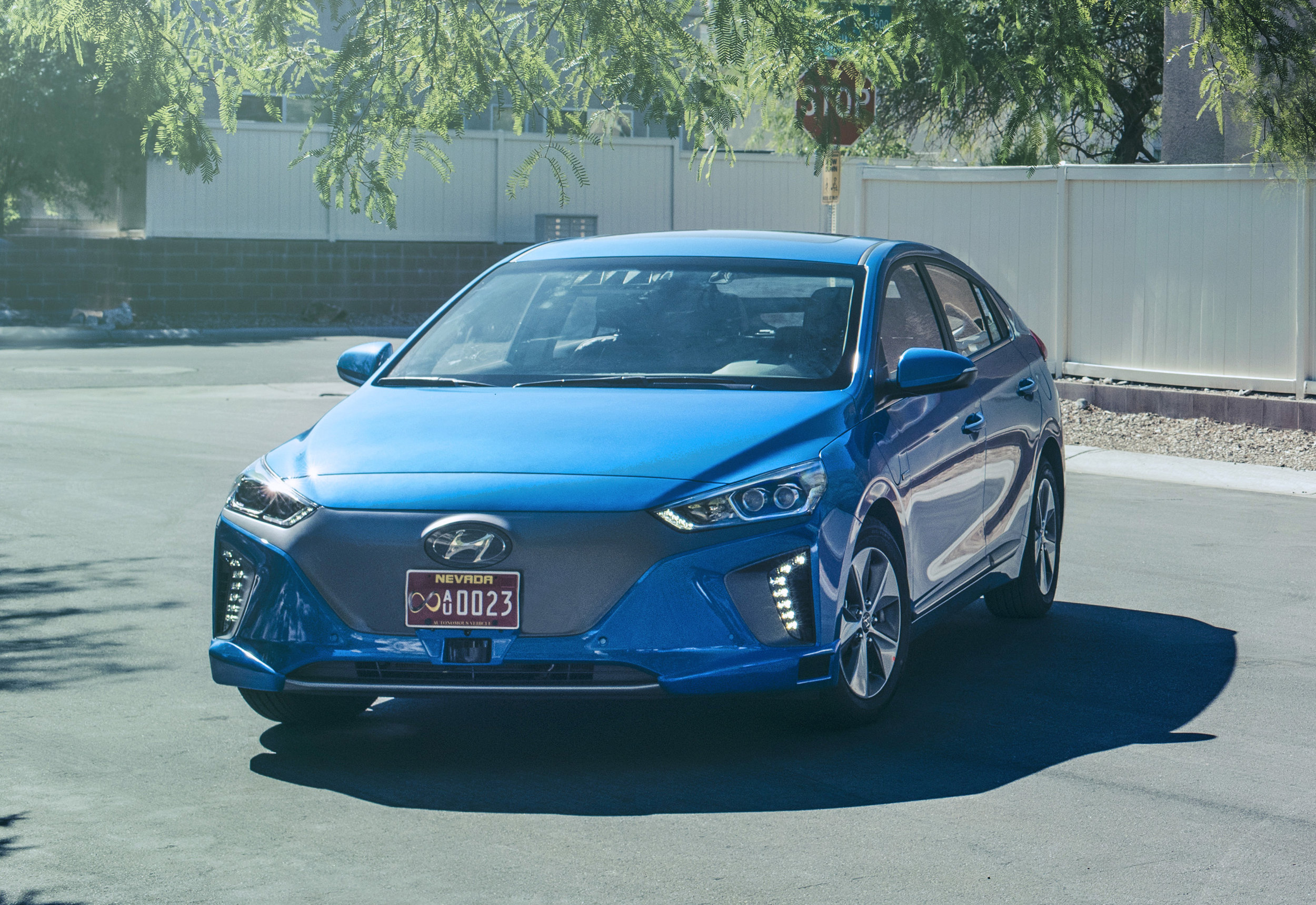 Hyundai-Motor-to-Showcase-Vision-for-Future-Mobility_Ioniq-Autonomous-Concept_5.jpg