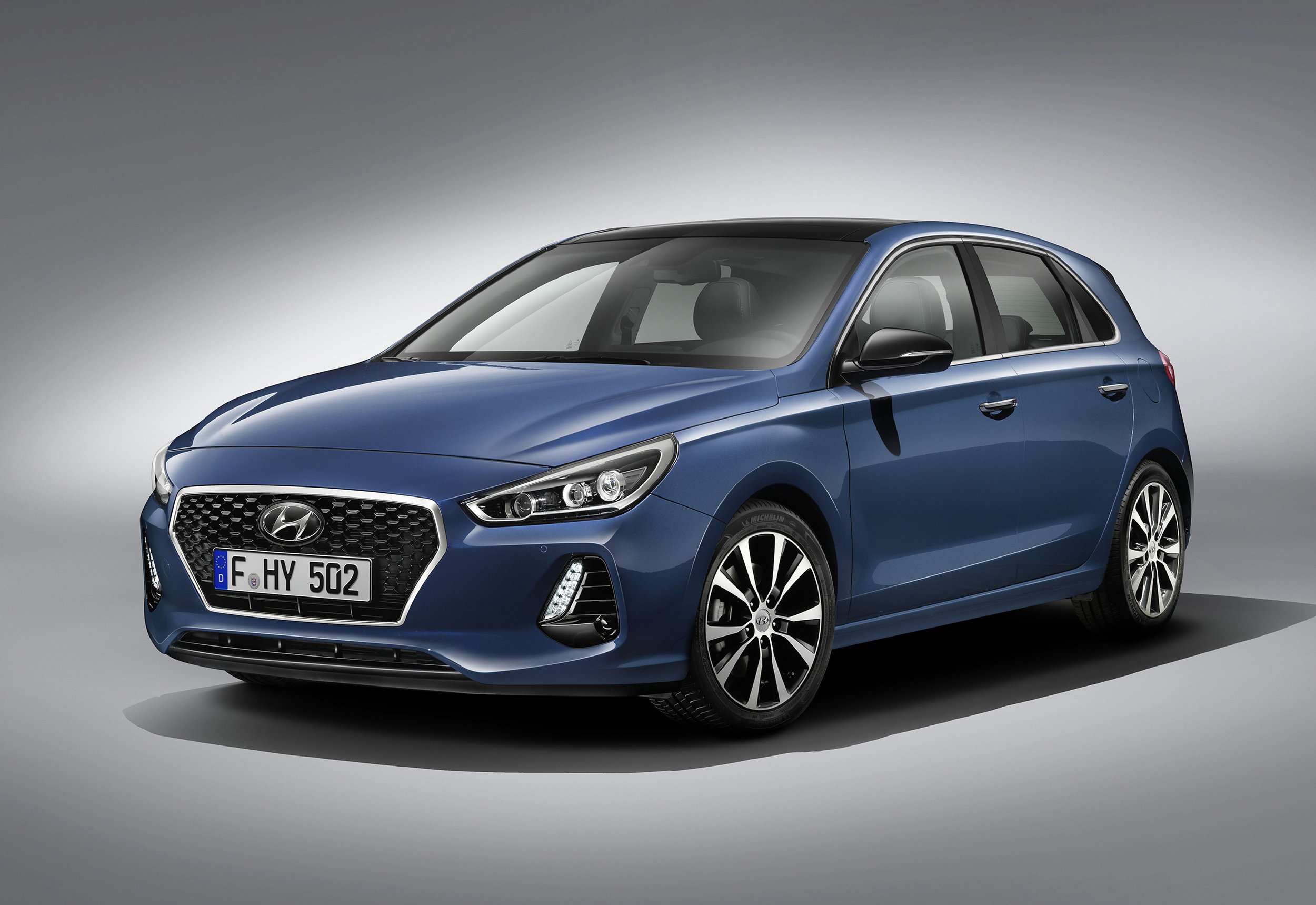 hyundai_i30_3-4_front.jpg