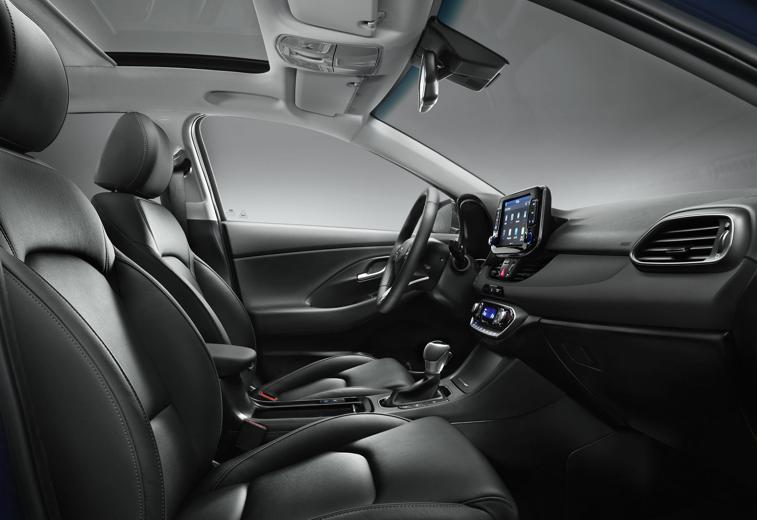 hyundai_i30_interior_black.jpg