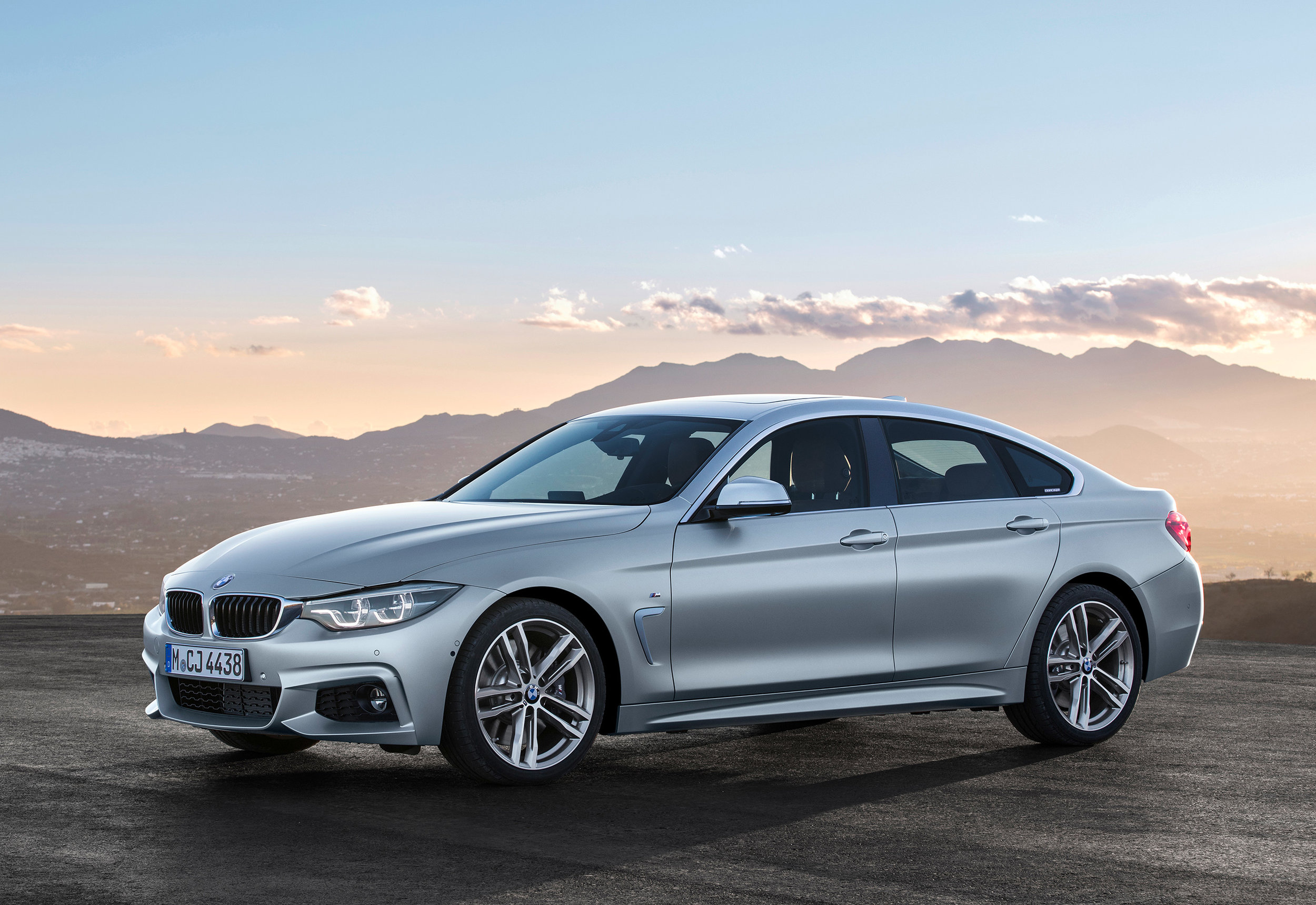 P90245281_highRes_bmw-4-series-m-sport.jpg