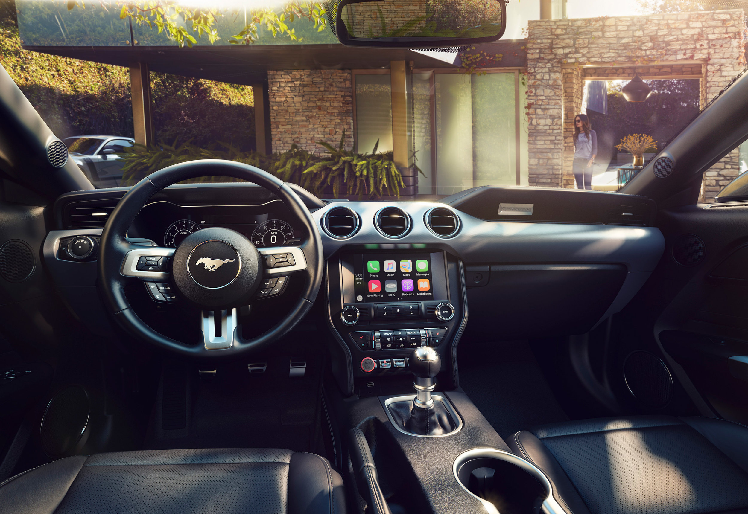 New-Ford-Mustang-Interior-1.jpg