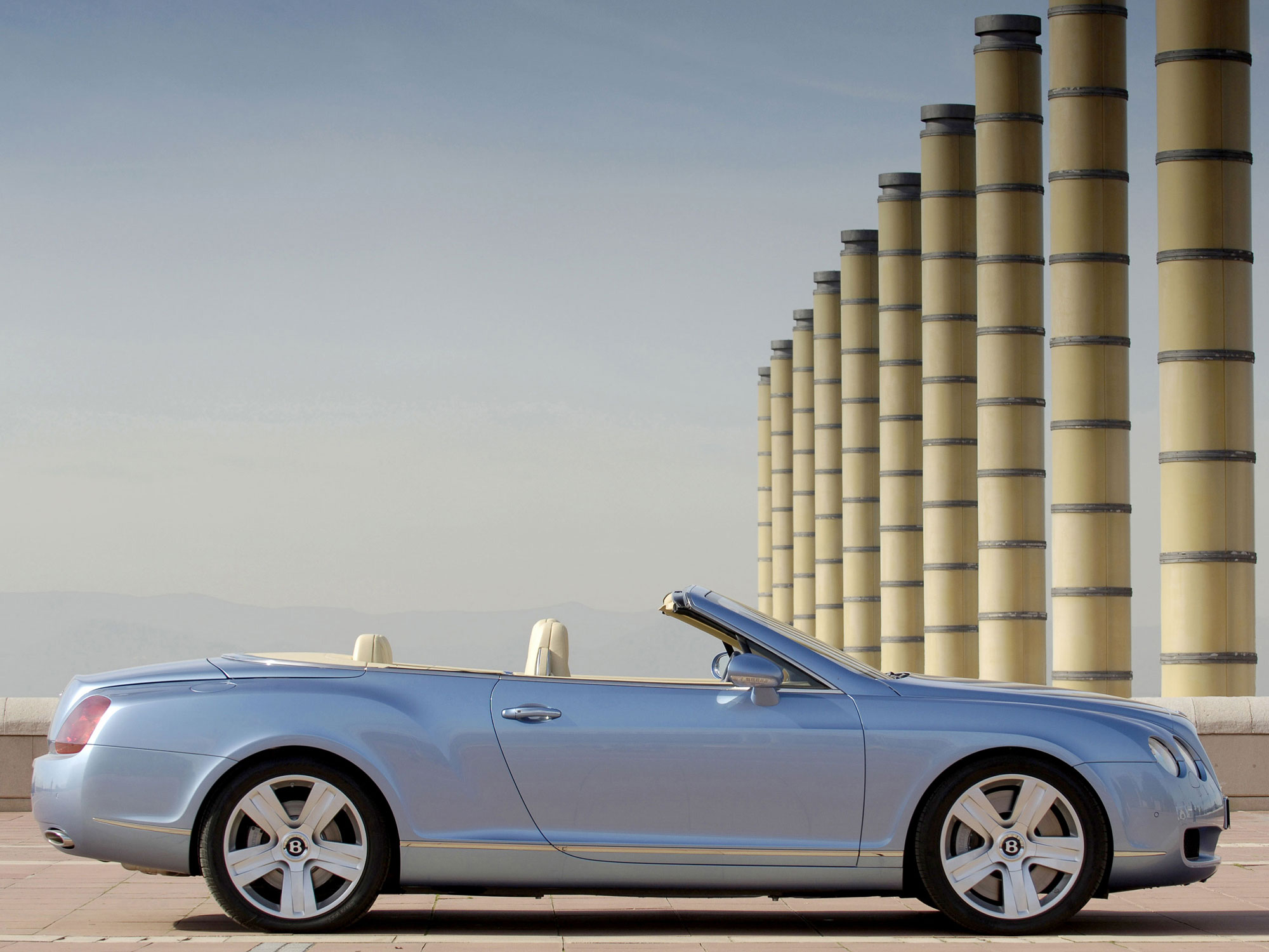 Bentley-Continental-GT-03.jpg